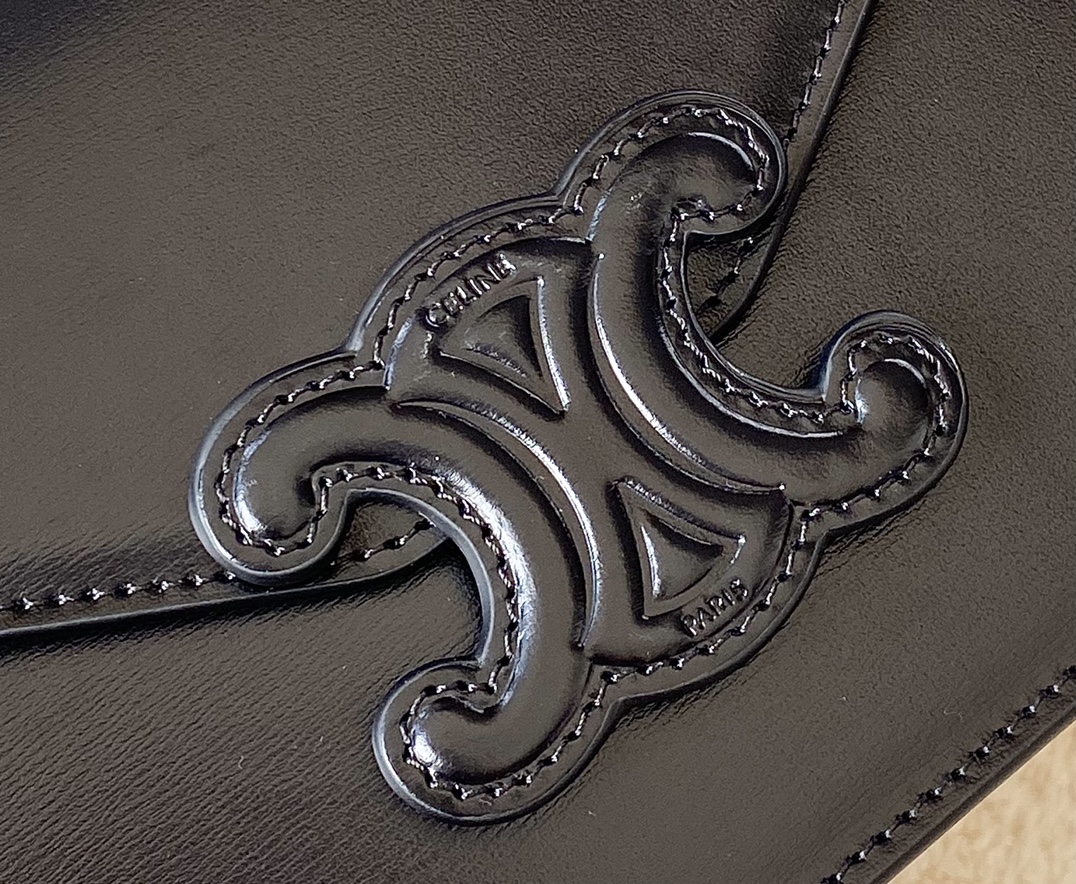 Ce**e wallet on chain triomphe