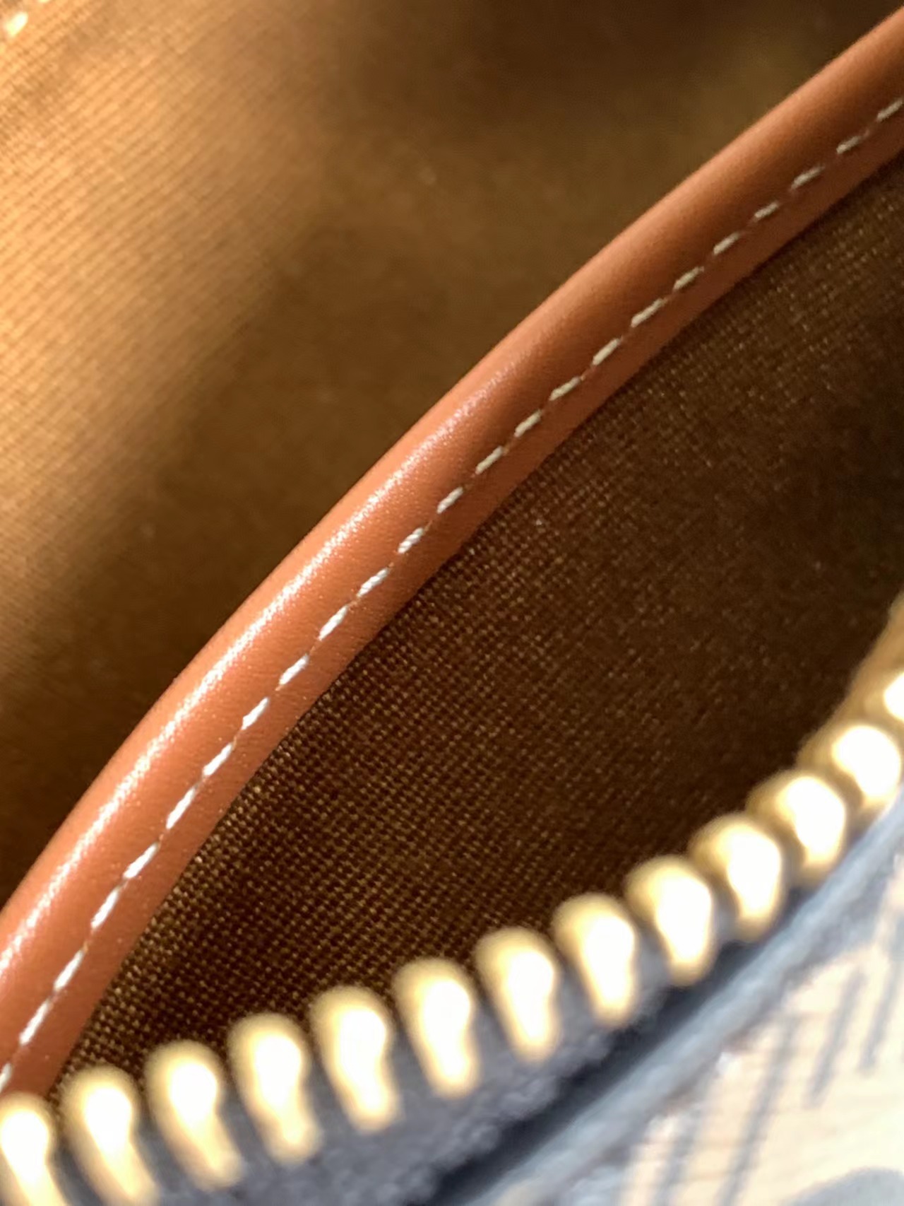 Ce**e ava bag
