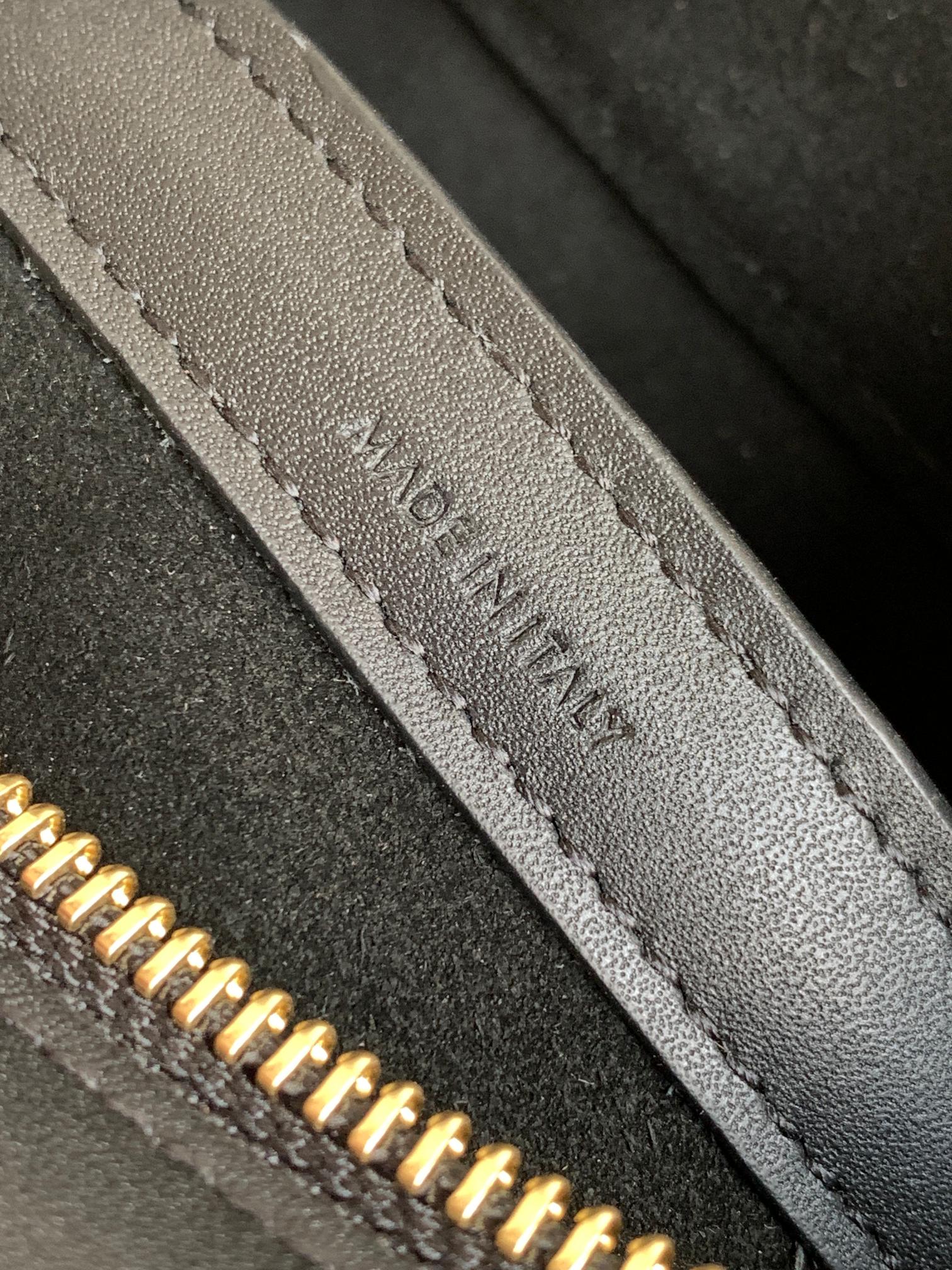 Ce**e besace noeuds français