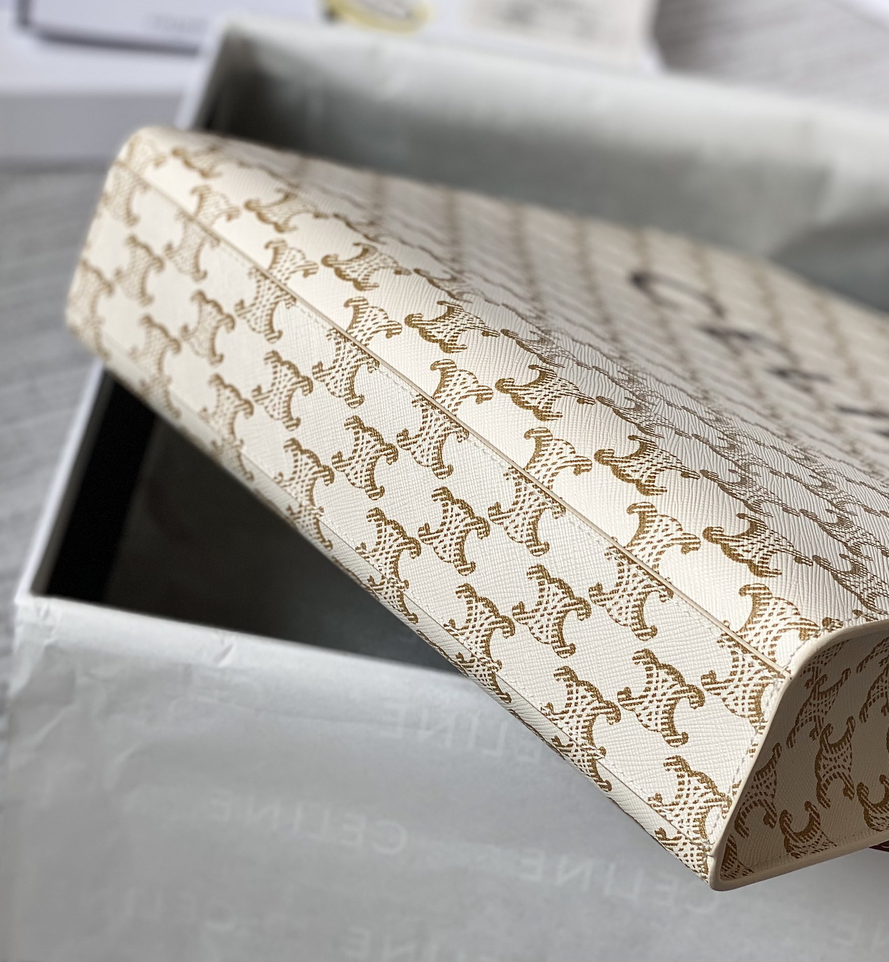 Ce**e cabas triomphe tote