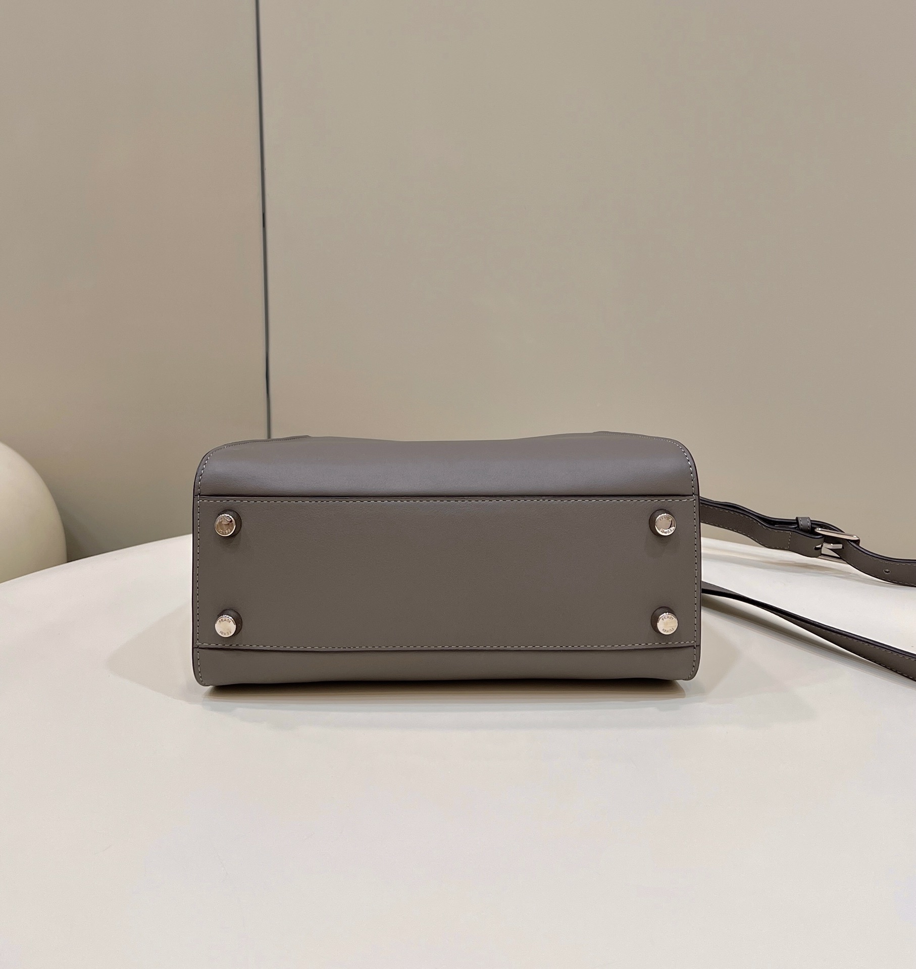 F**di peekaboo small