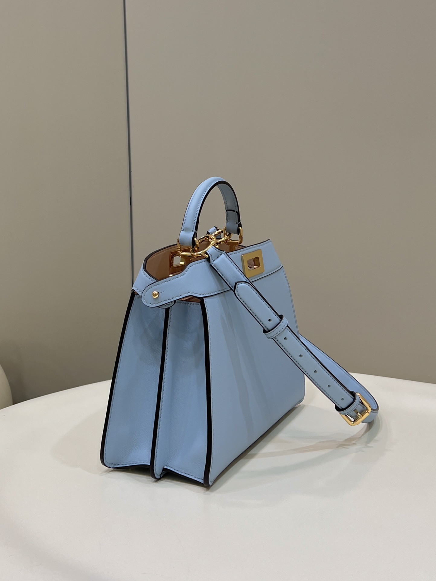 F**di peekaboo i see u small bag