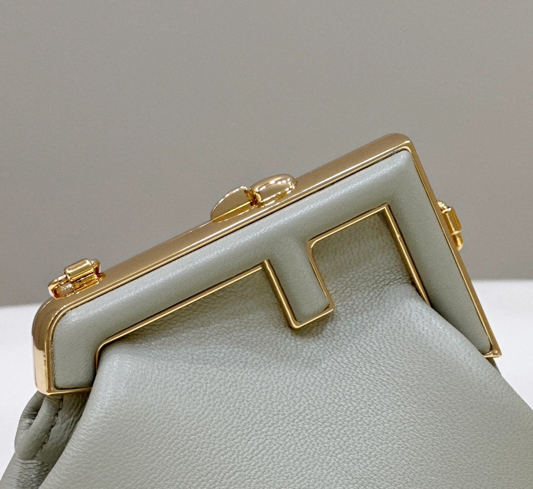 nano F**di first charm