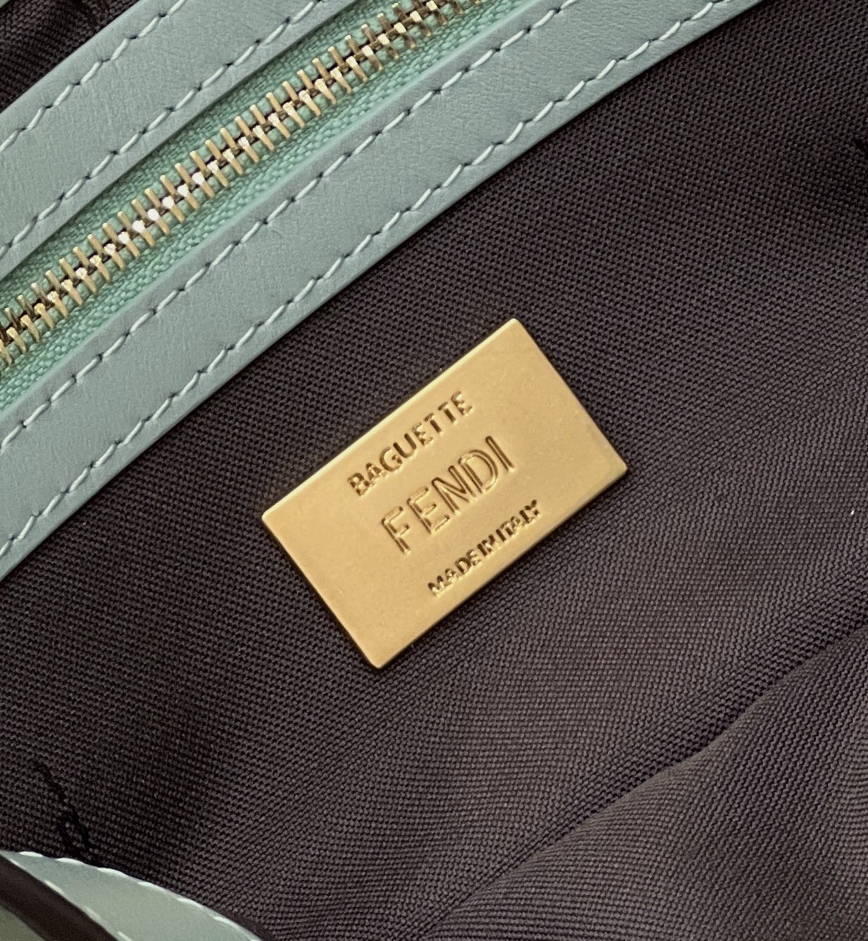F**di baguette medium bag