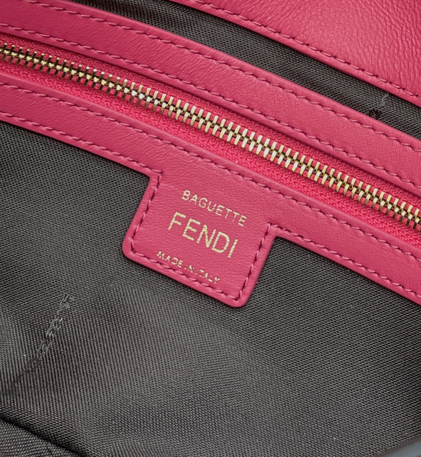 F**di baguette medium bag