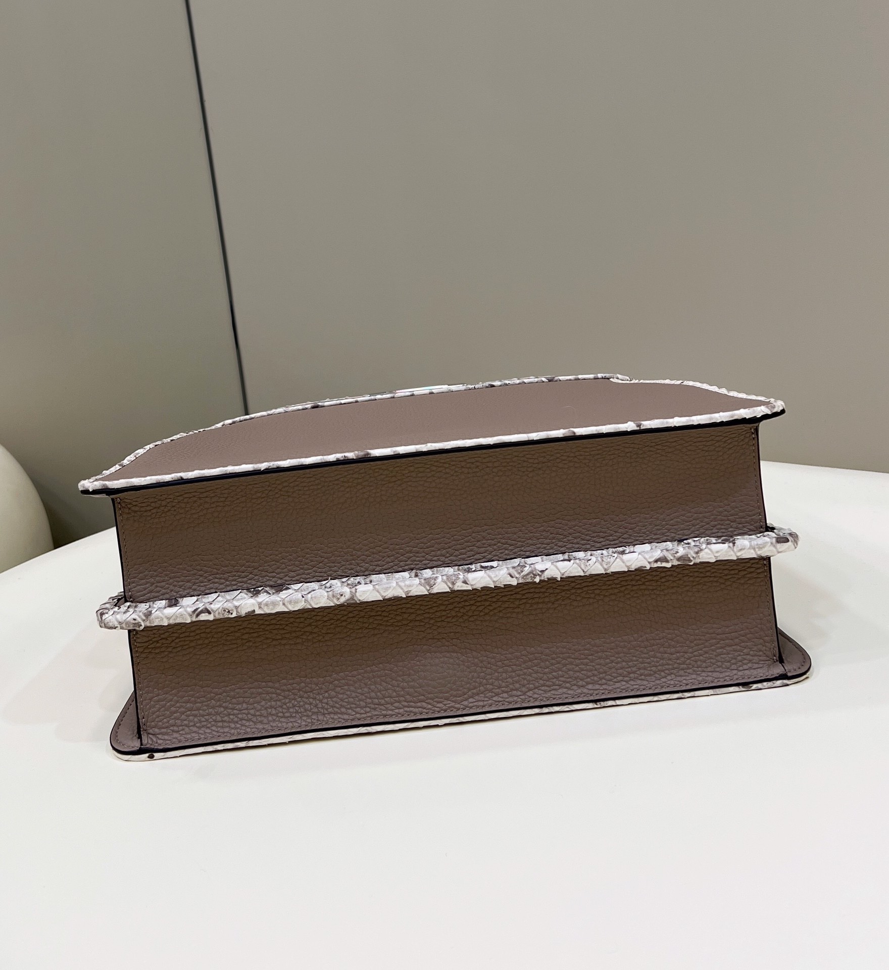 F**di peekaboo medium bag