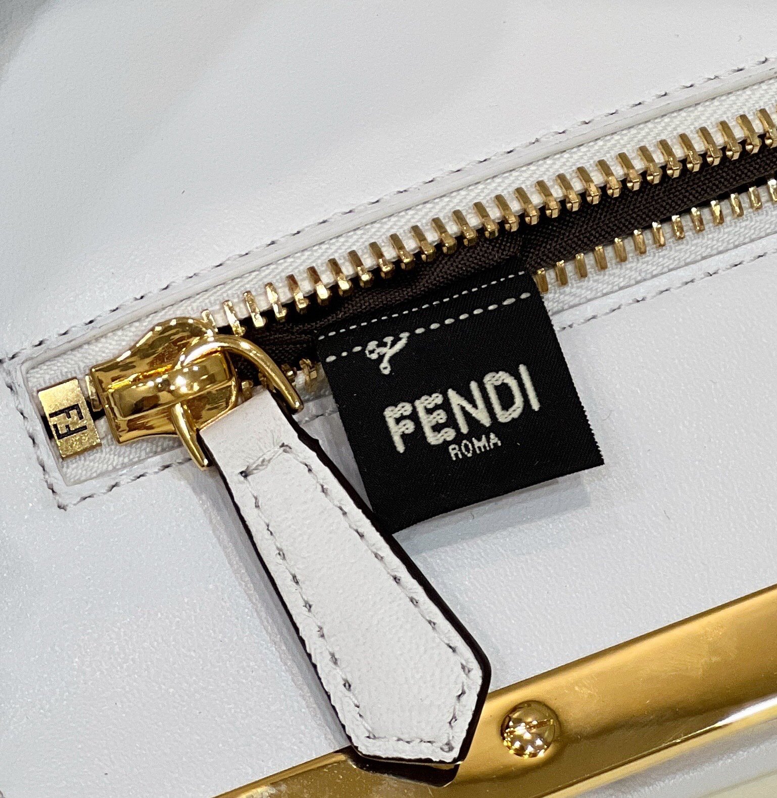 F**di peekaboo medium bag