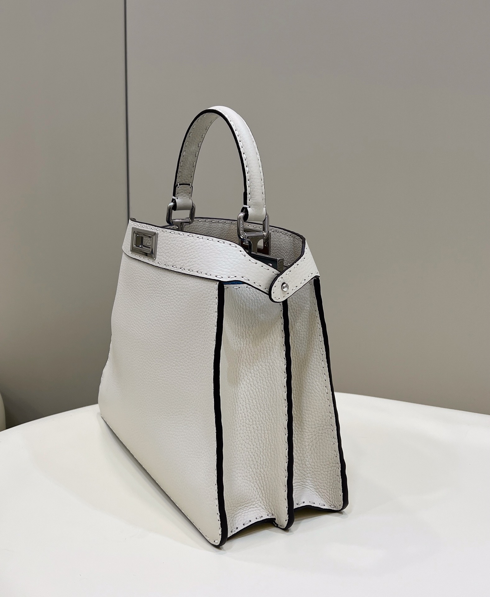 F**di peekaboo medium bag