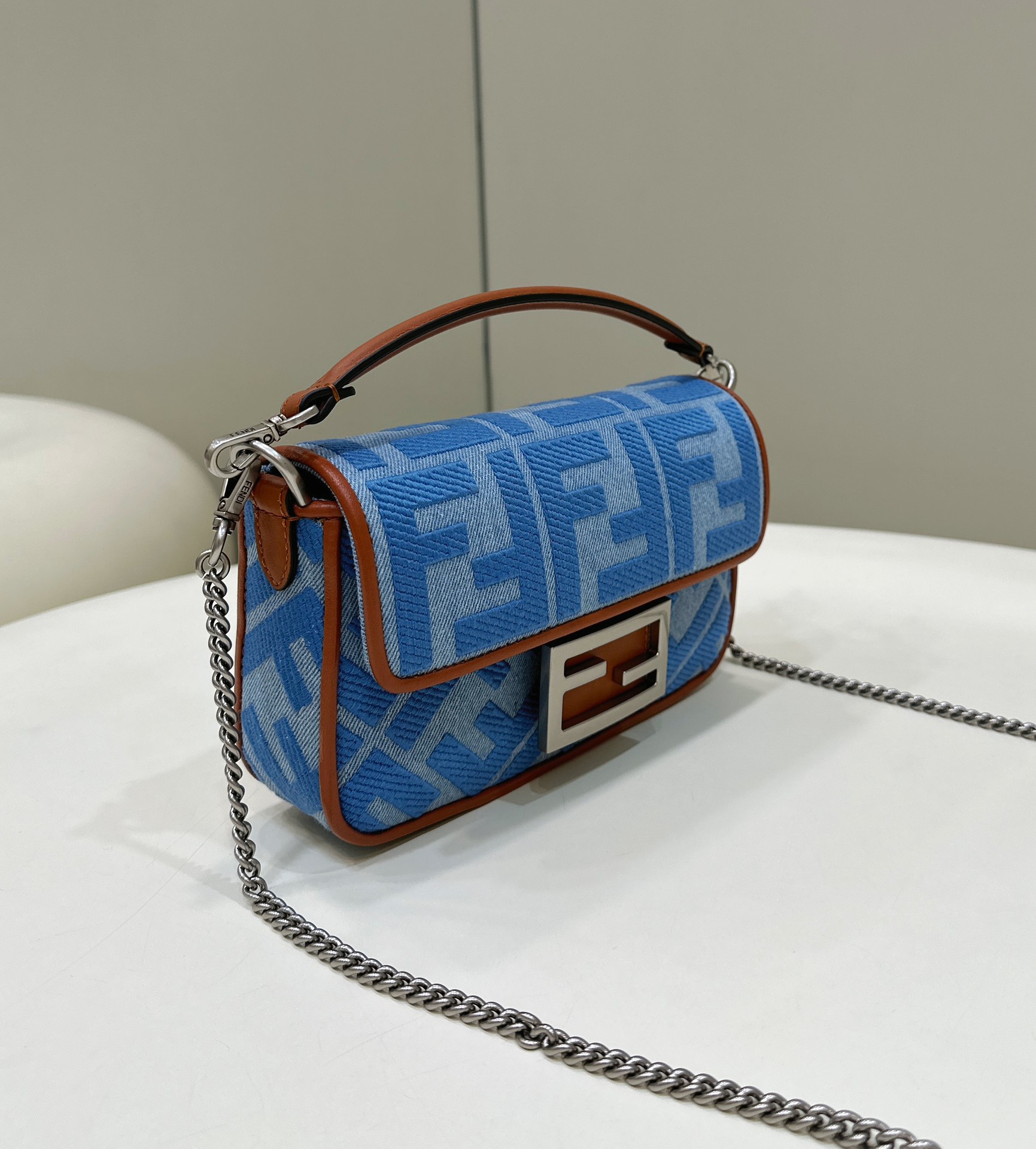 F**di baguette small bag