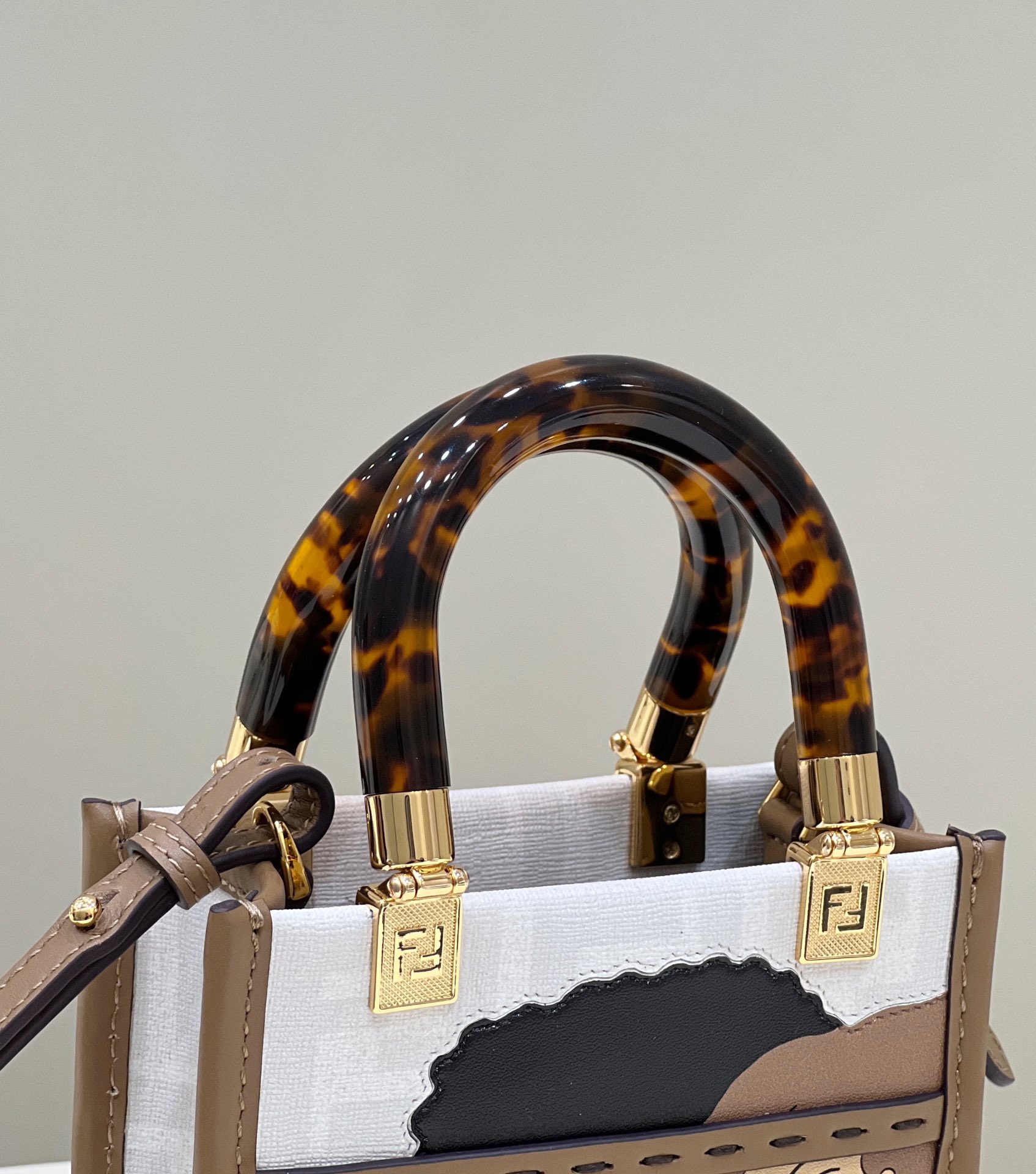 F**di sunshine mini bag