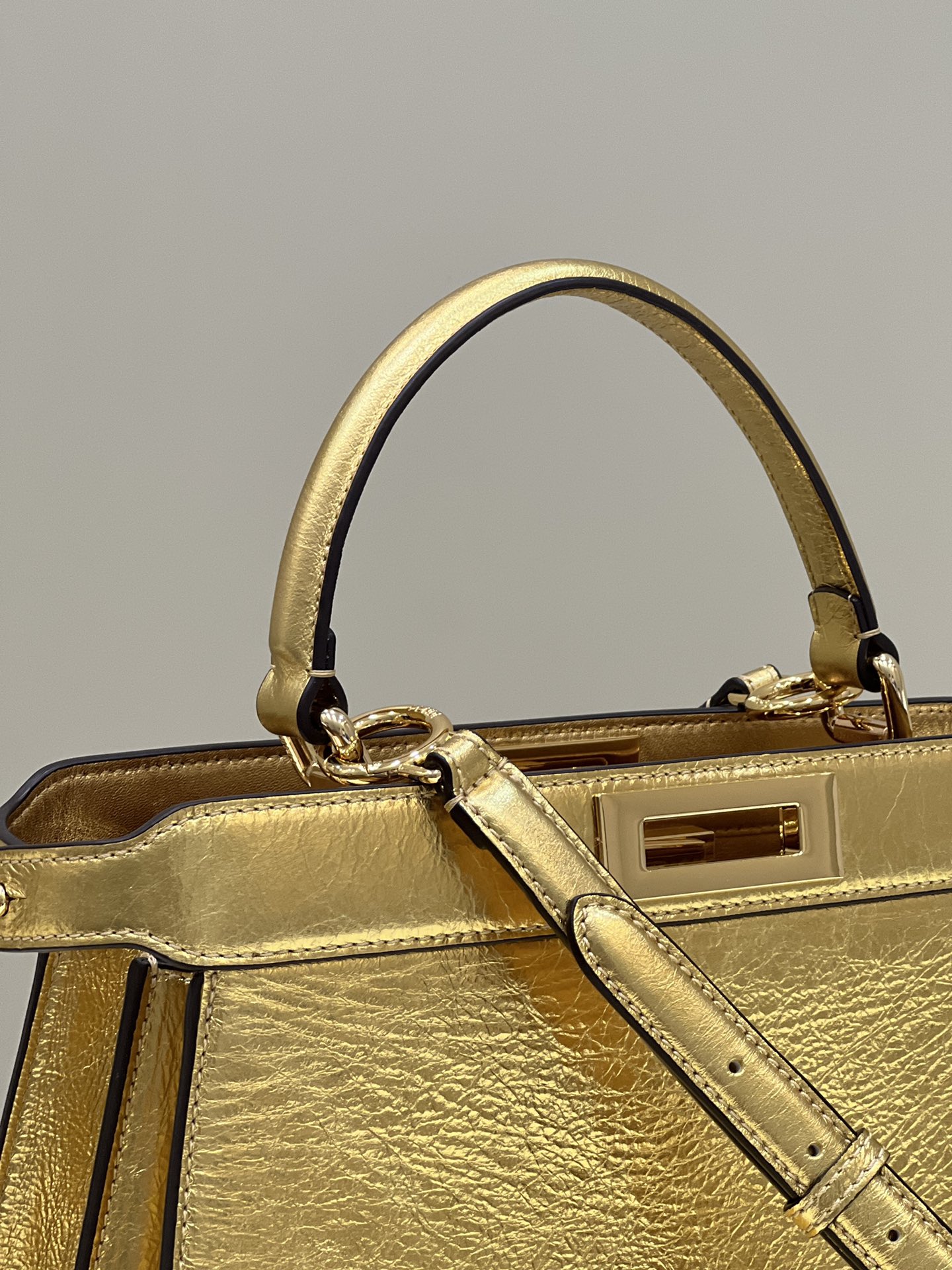 F**di new style peekaboo i see u