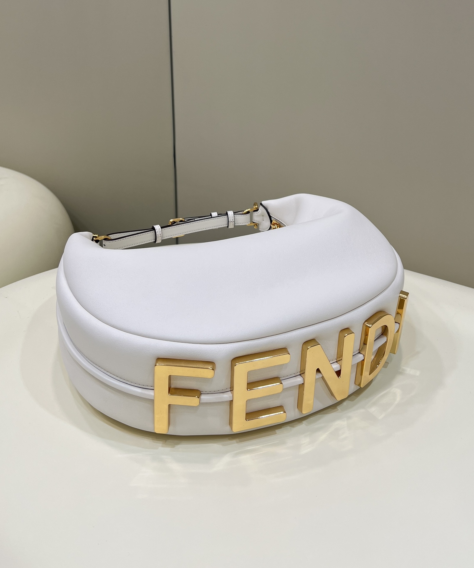 F**di graphy icon bag