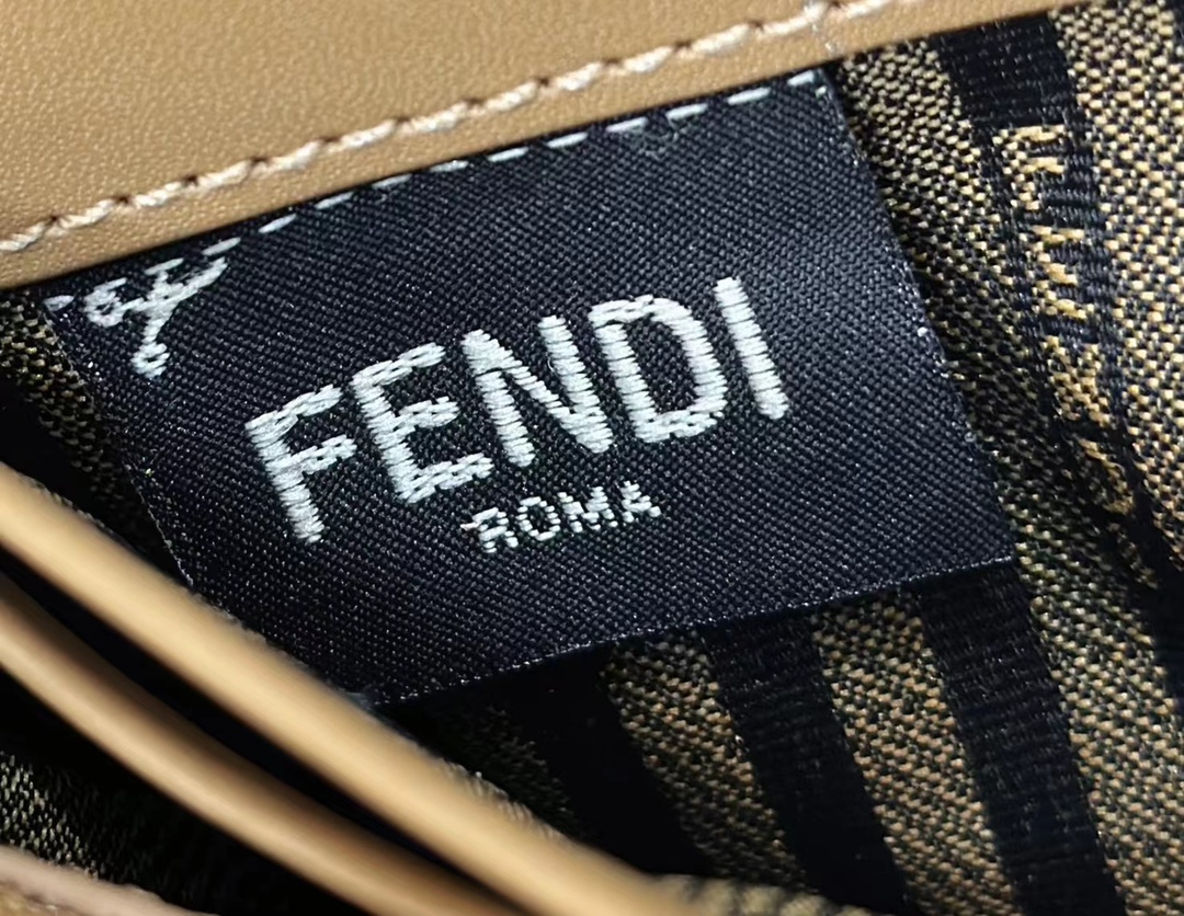 F**di chain bag
