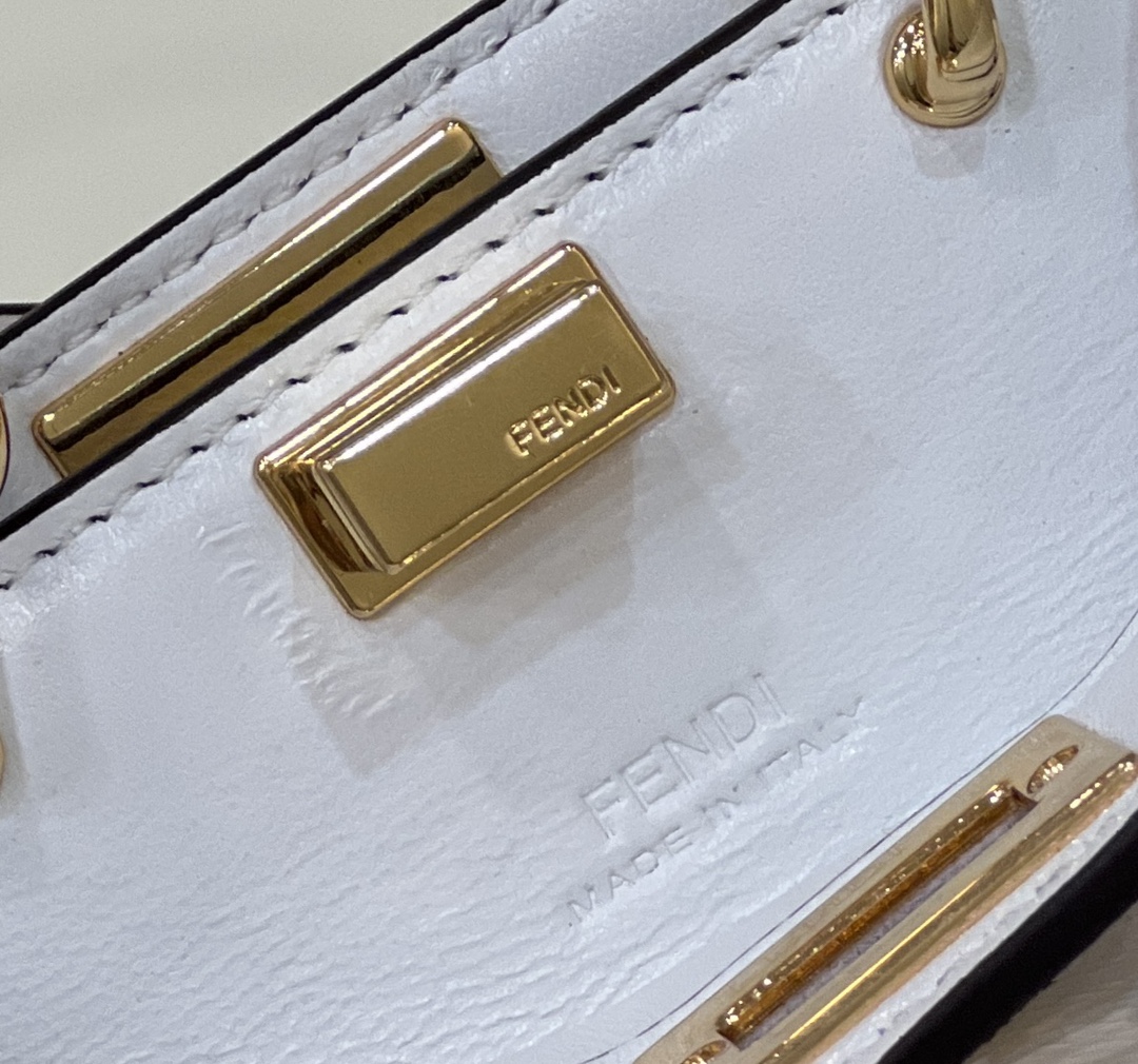 F**di nano peekaboo maxi handle