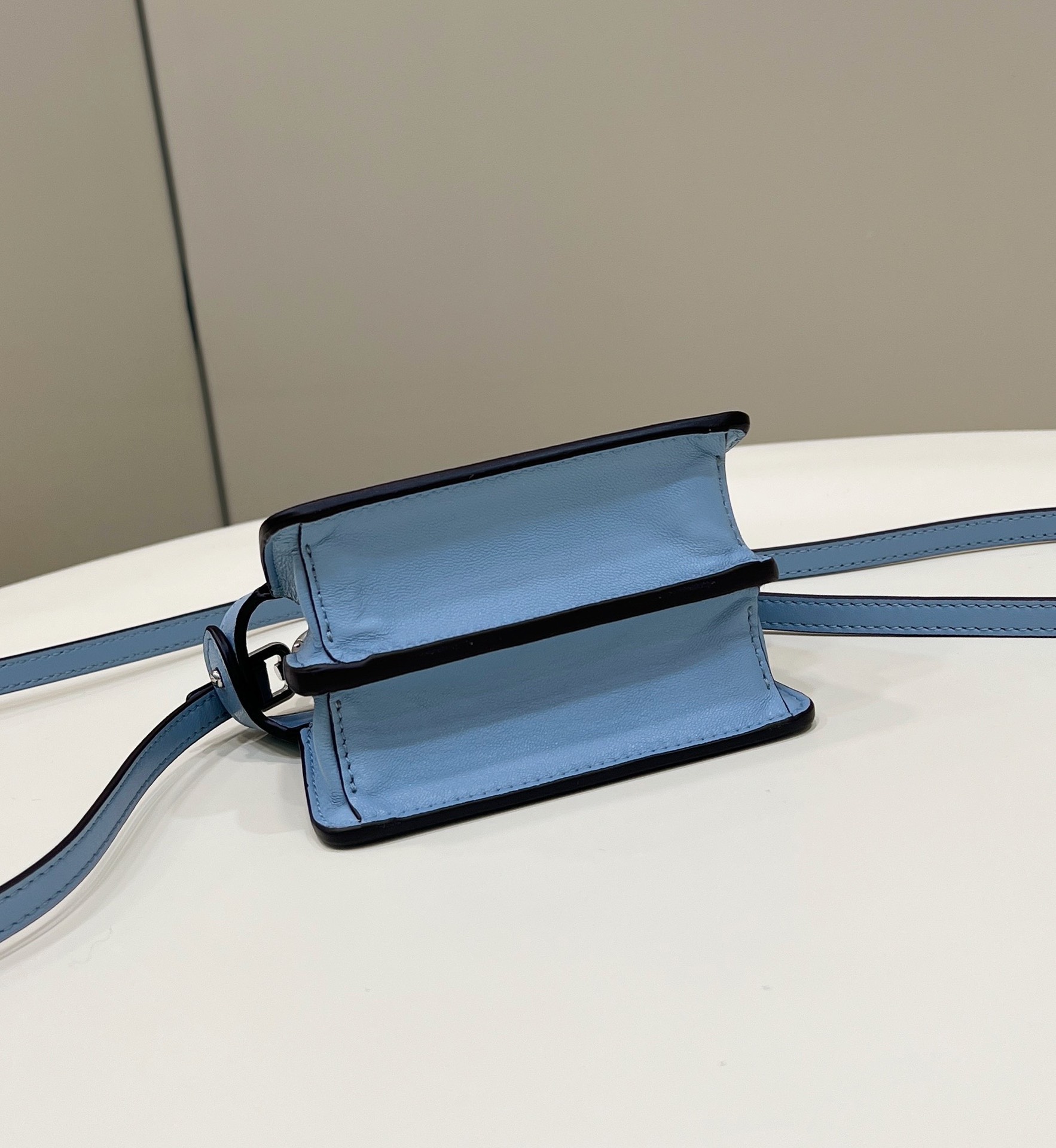 F**di nano peekaboo maxi handle