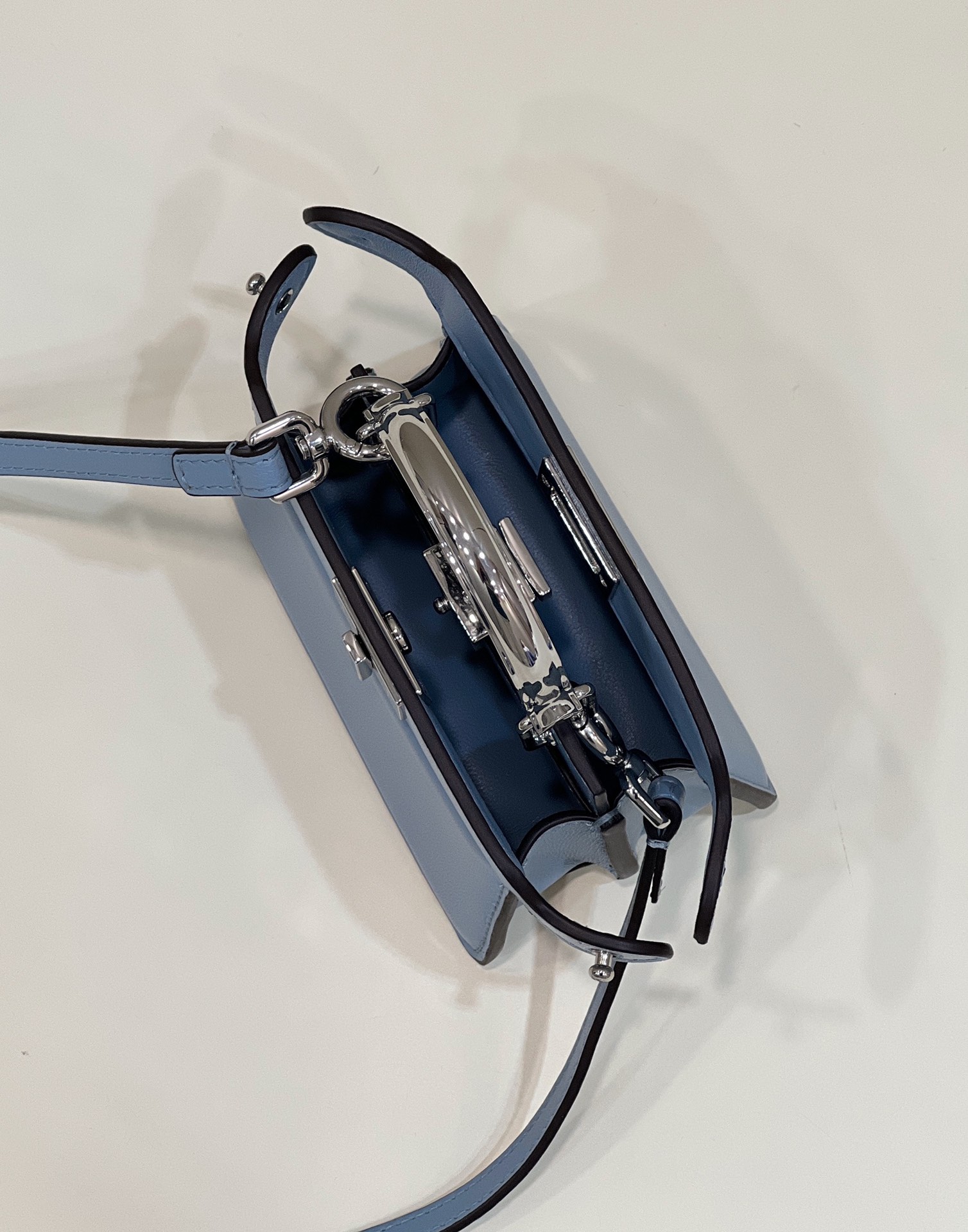 F**di nano peekaboo maxi handle