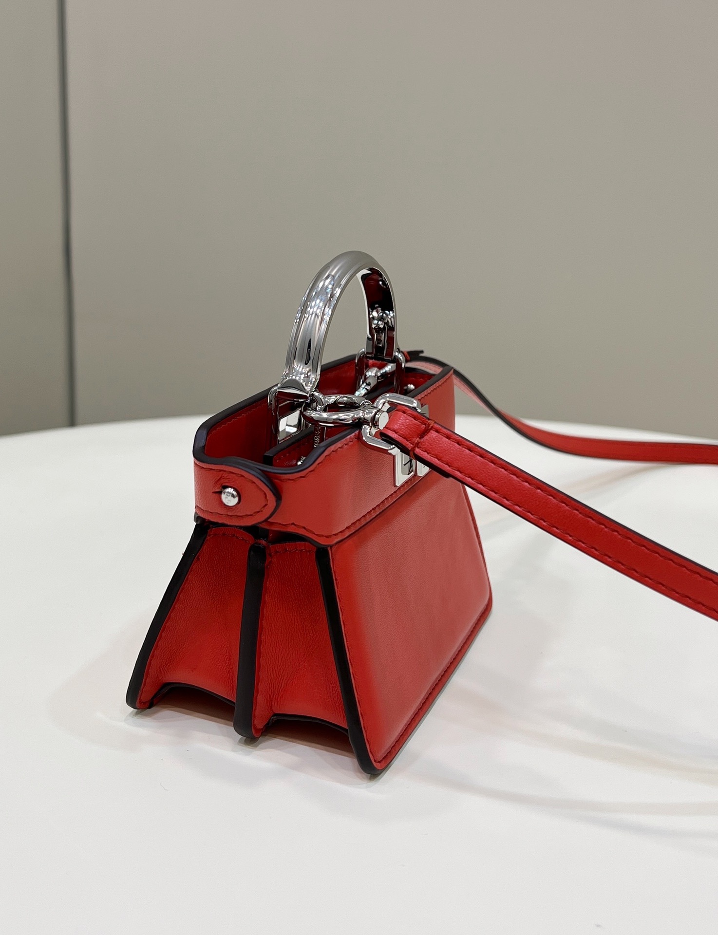 F**di nano peekaboo maxi handle