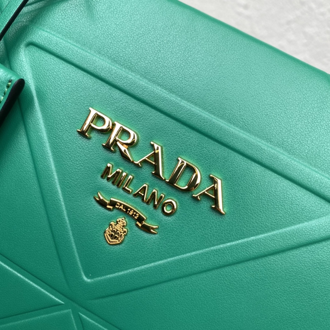 Pra*a small tote bagsmall leather Pra*a symbole bag with topstitching