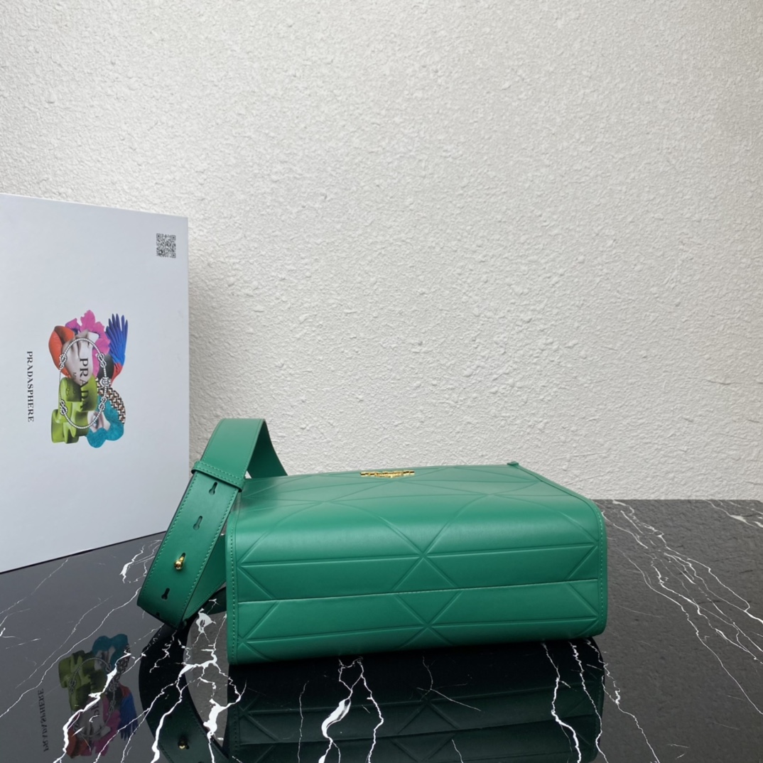 Pra*a small tote bagsmall leather Pra*a symbole bag with topstitching