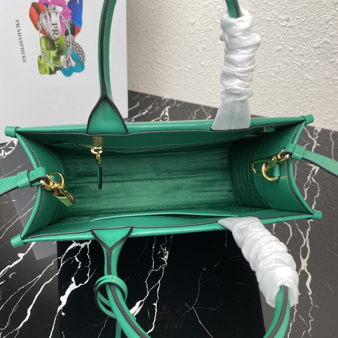 Pra*a small tote bagsmall leather Pra*a symbole bag with topstitching