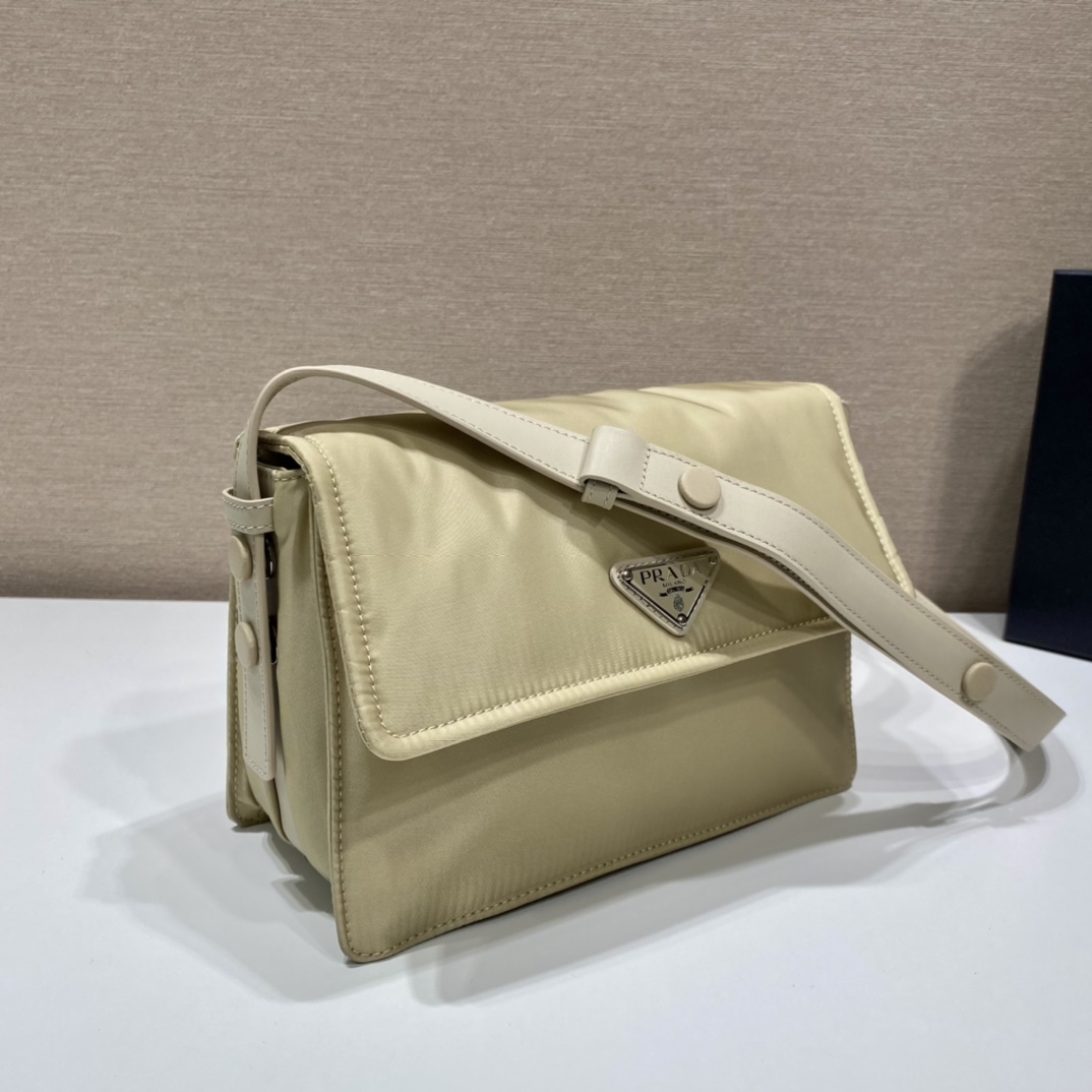 Pra*a small padded re-nylon shoulder bag