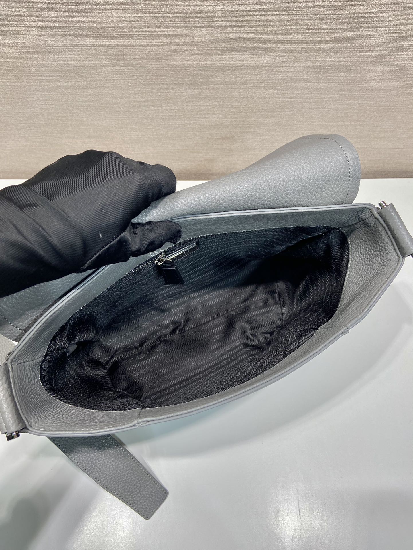 Pra*a leather bag with shoulder strap