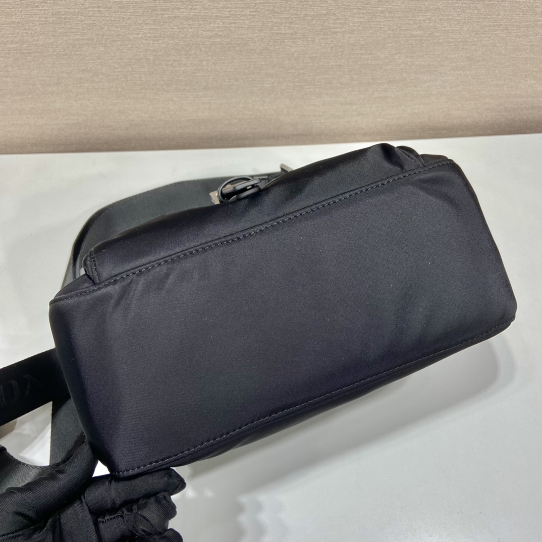 Re-Nylon shoulder bag