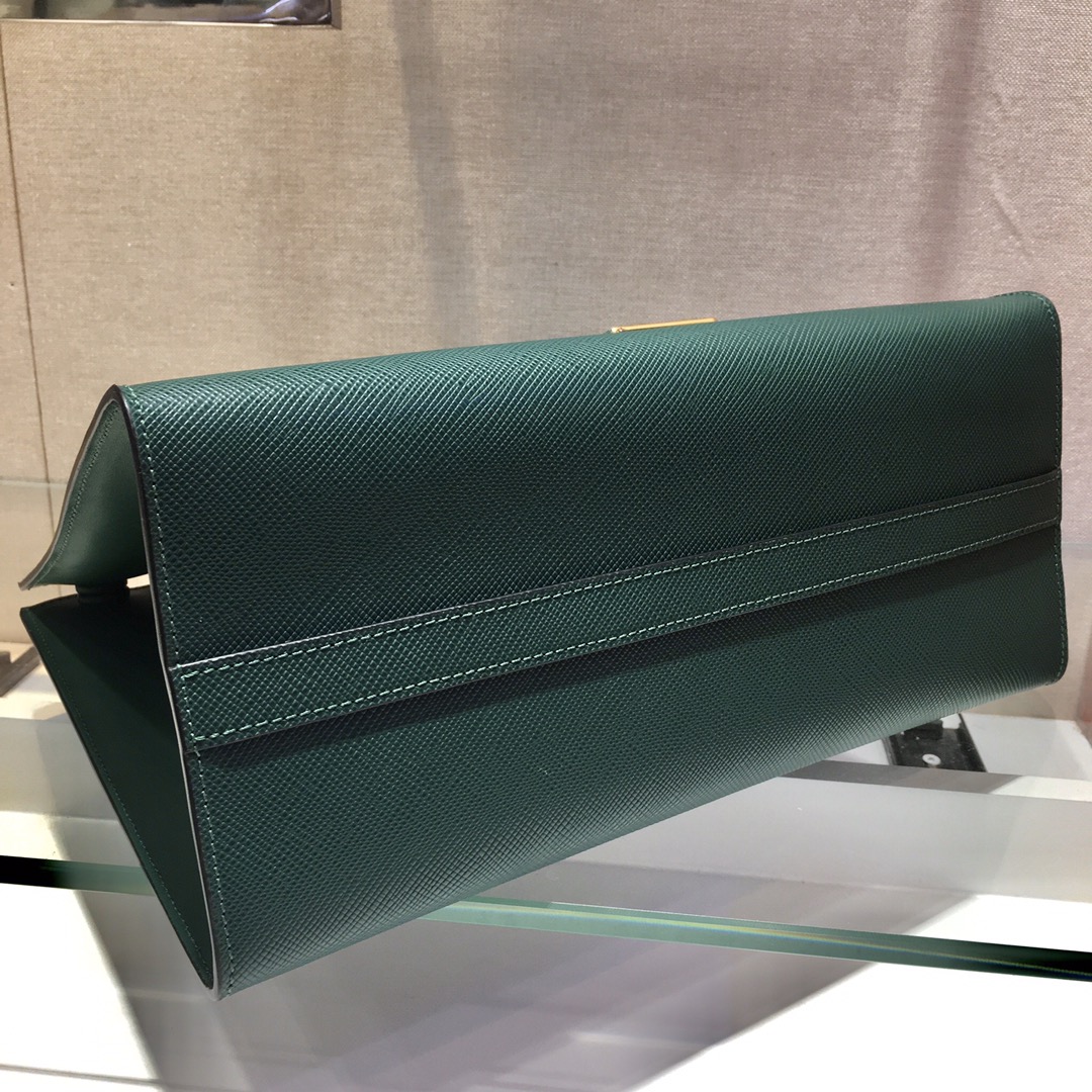 Pra*a monochrome medium saffiano bag