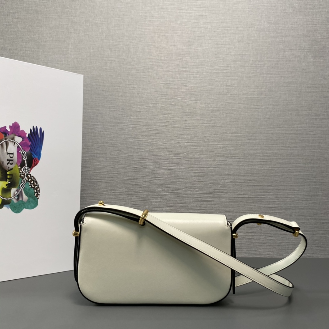 Pra*a leather shoulder bag
