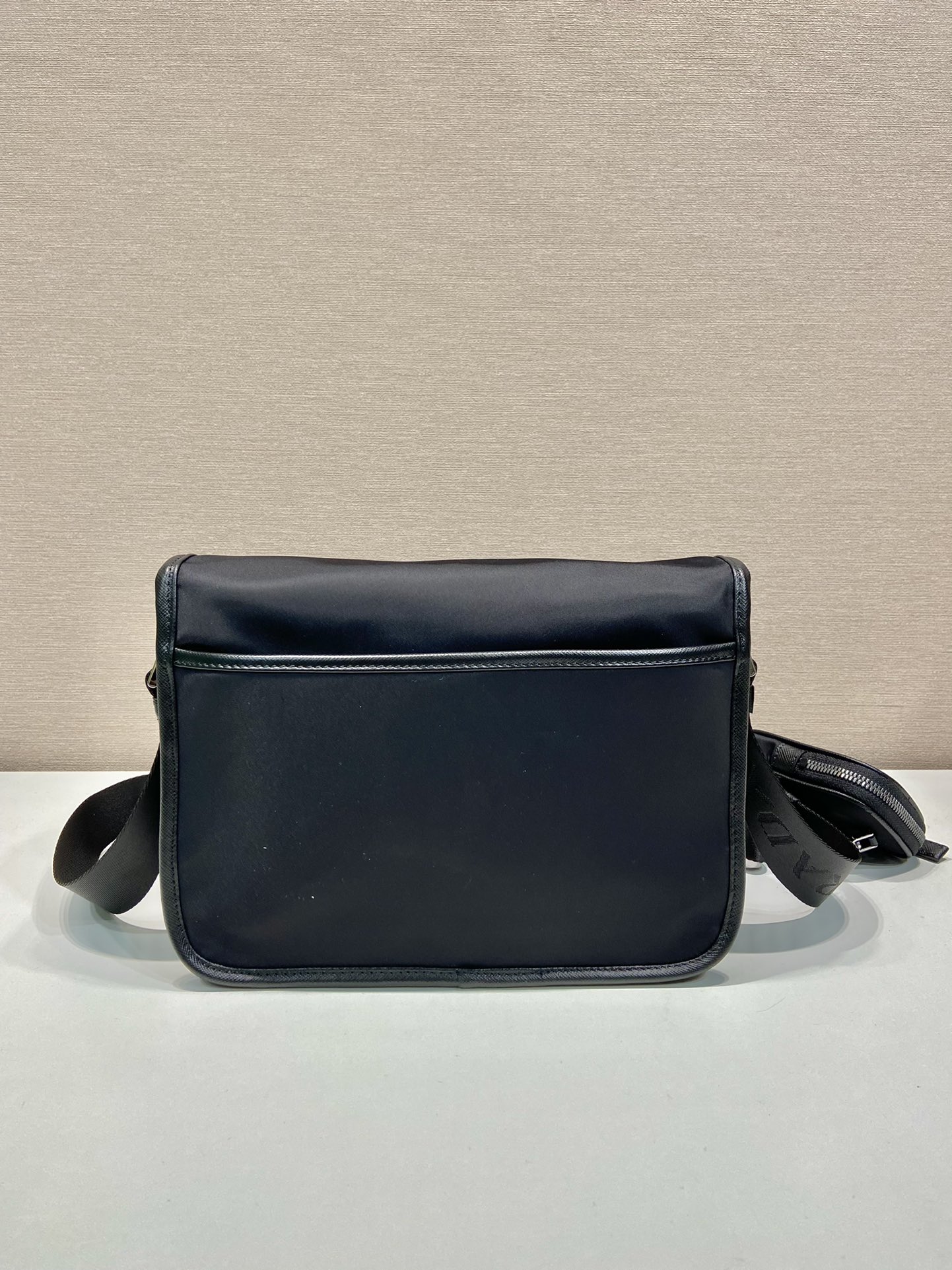 Pra*a messenger bag