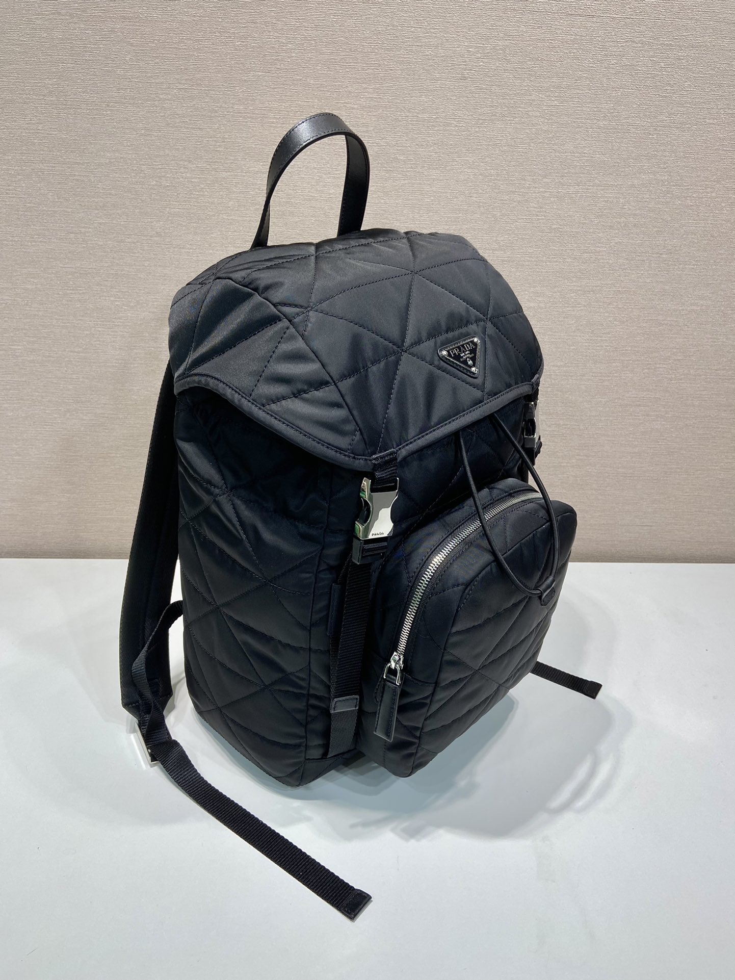 Pra*a backpack