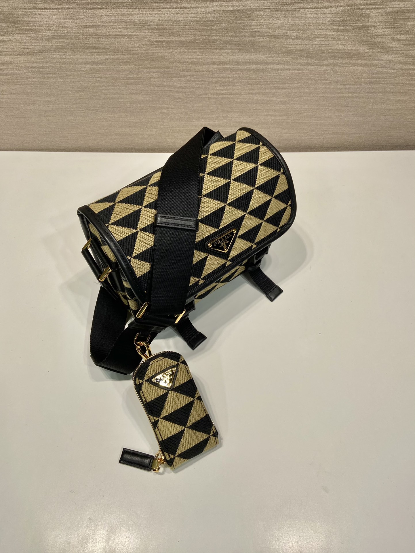 Pra*a shoulder bag