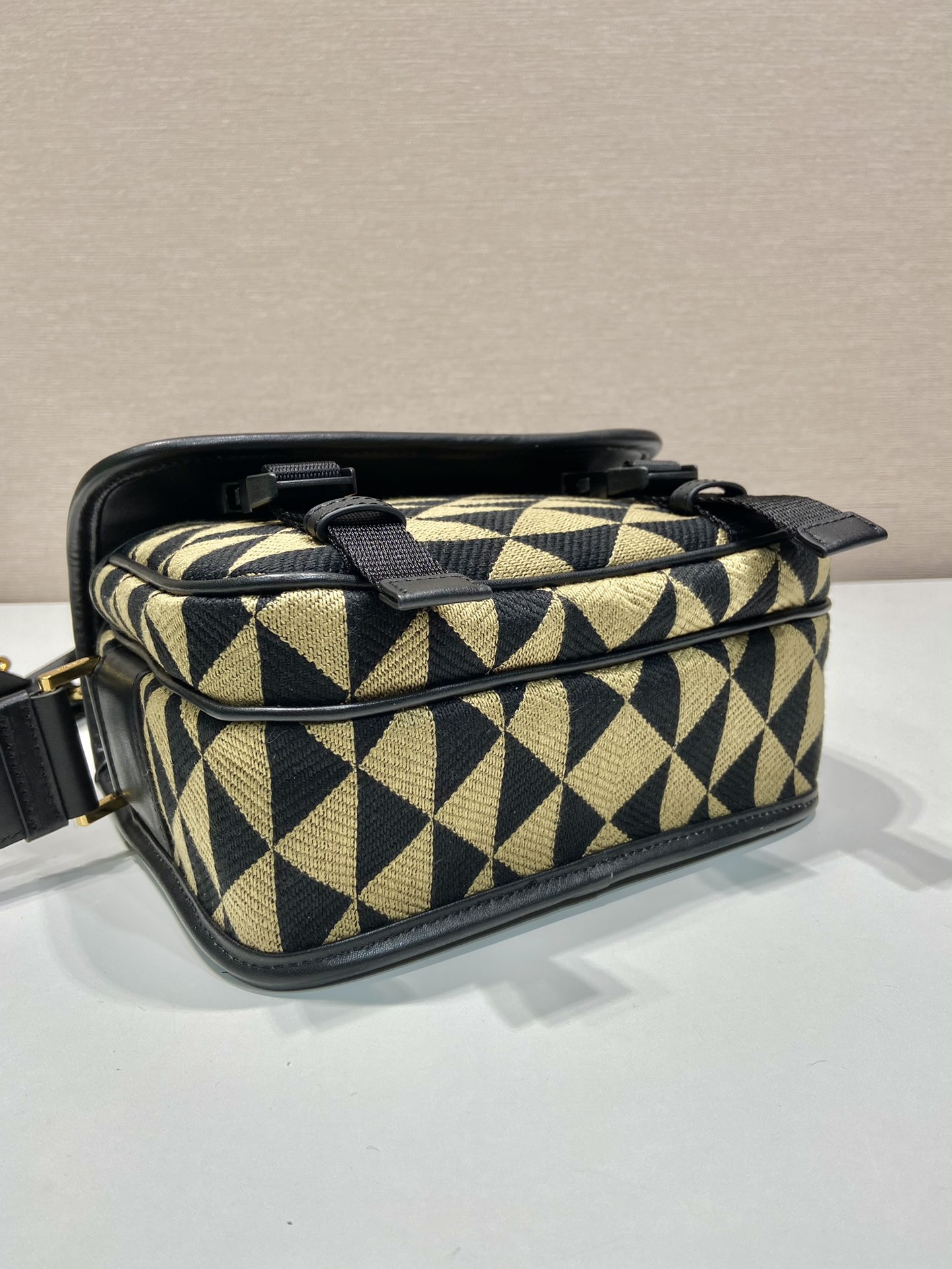 Pra*a shoulder bag