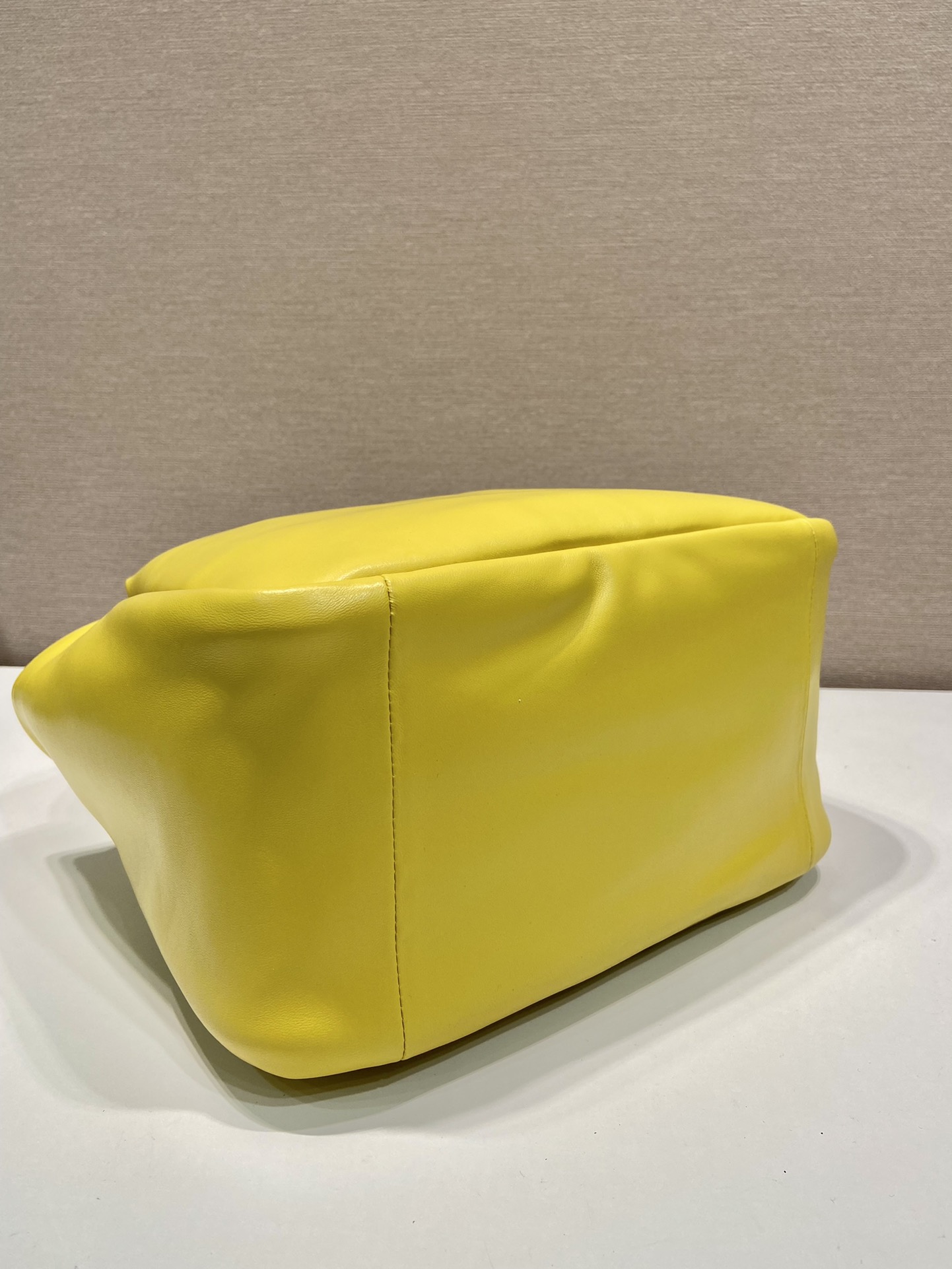 medium padded Pra*a soft nappa leather bag