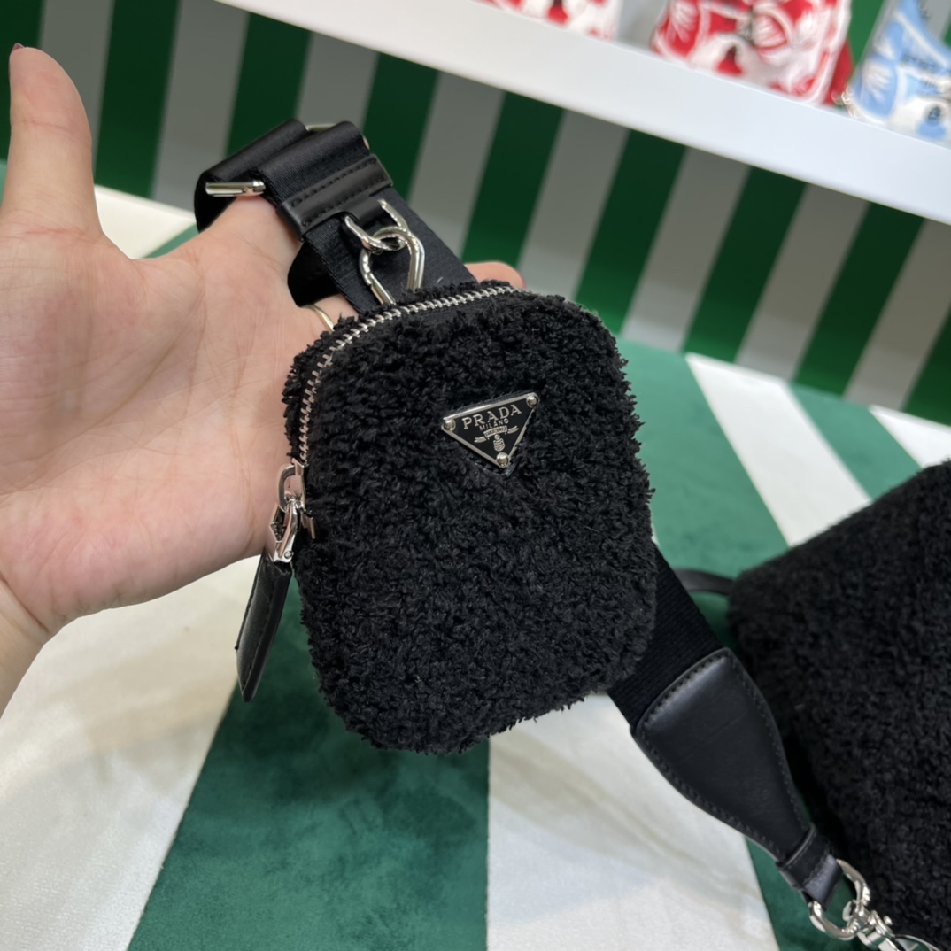 Pra*a triangle shoulder bag