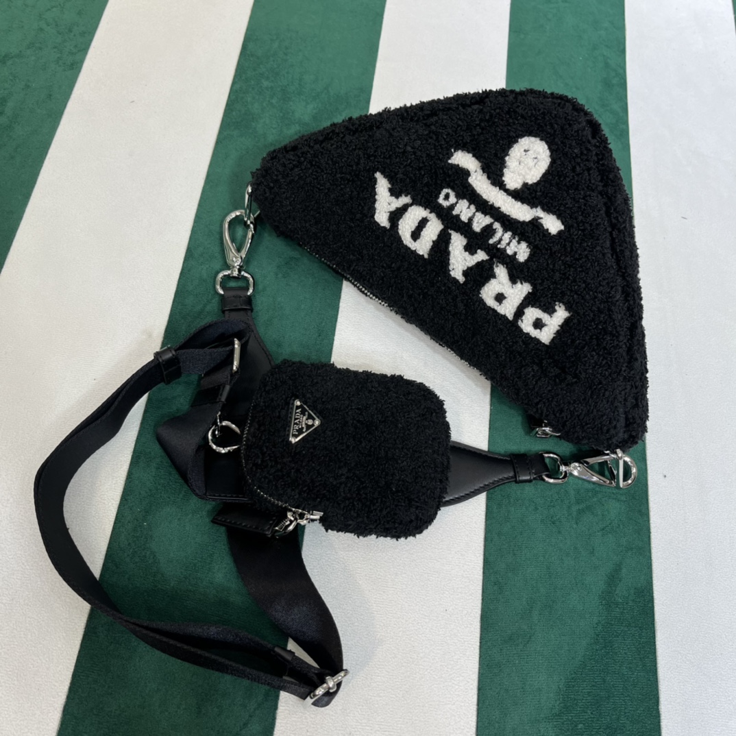 Pra*a triangle shoulder bag