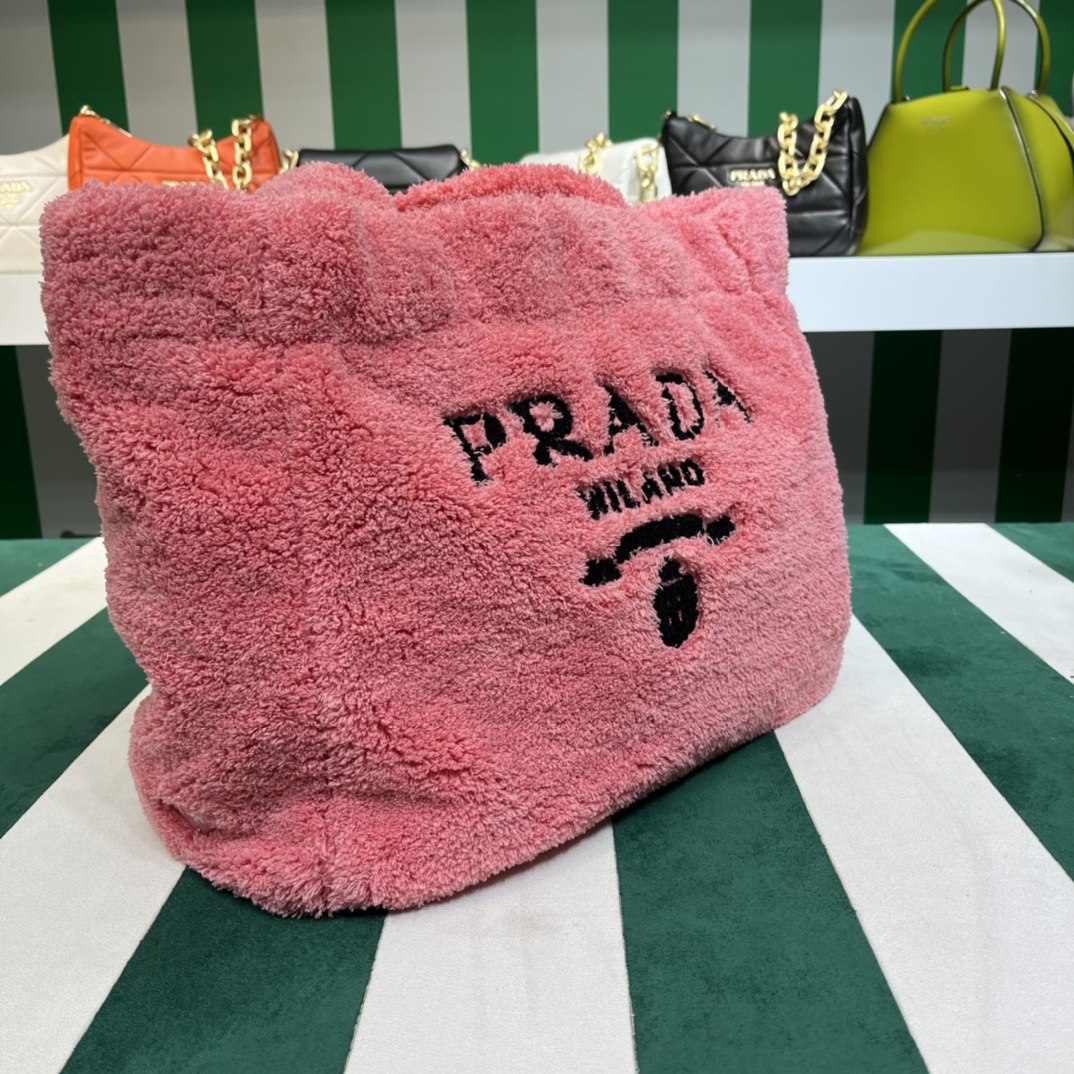 Pra*a terry tote bag