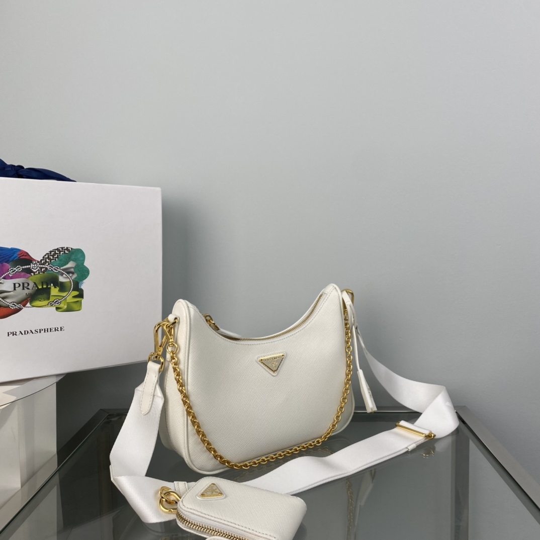 Pra*a re-edition 2005 saffiano leather bag