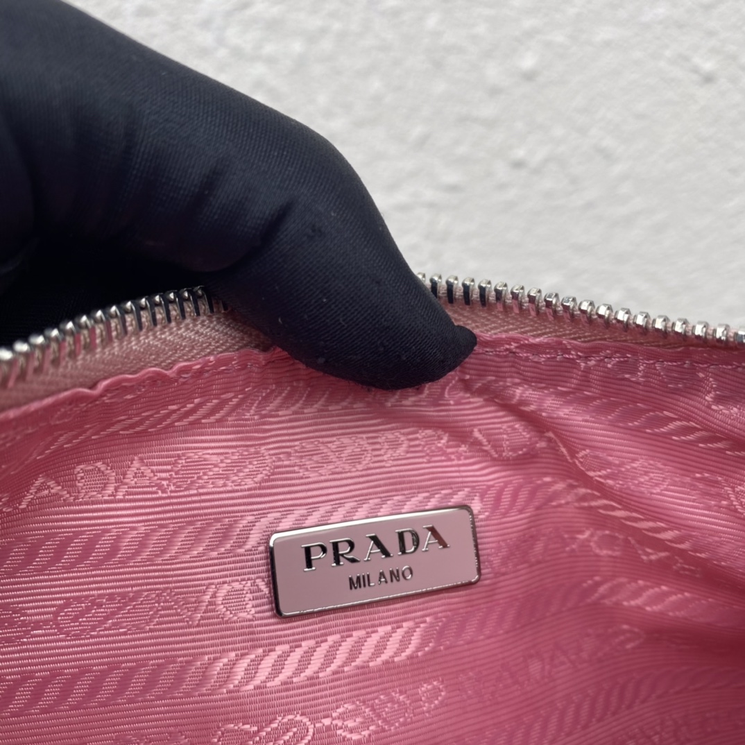 Pra*a re-edition 2005 re-nylon mini bag