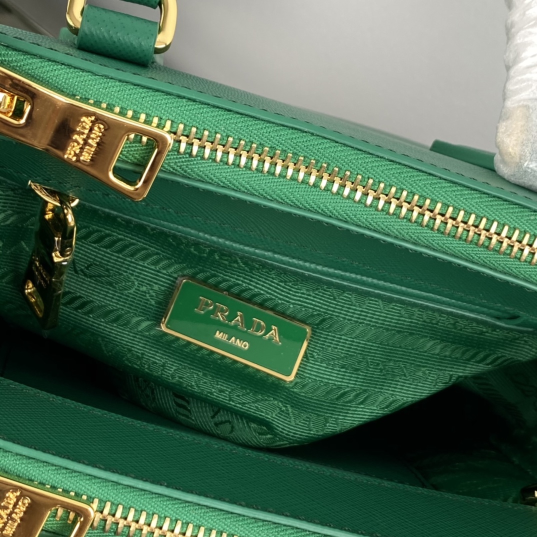 Pra*a galleria saffiano leather mini-bag