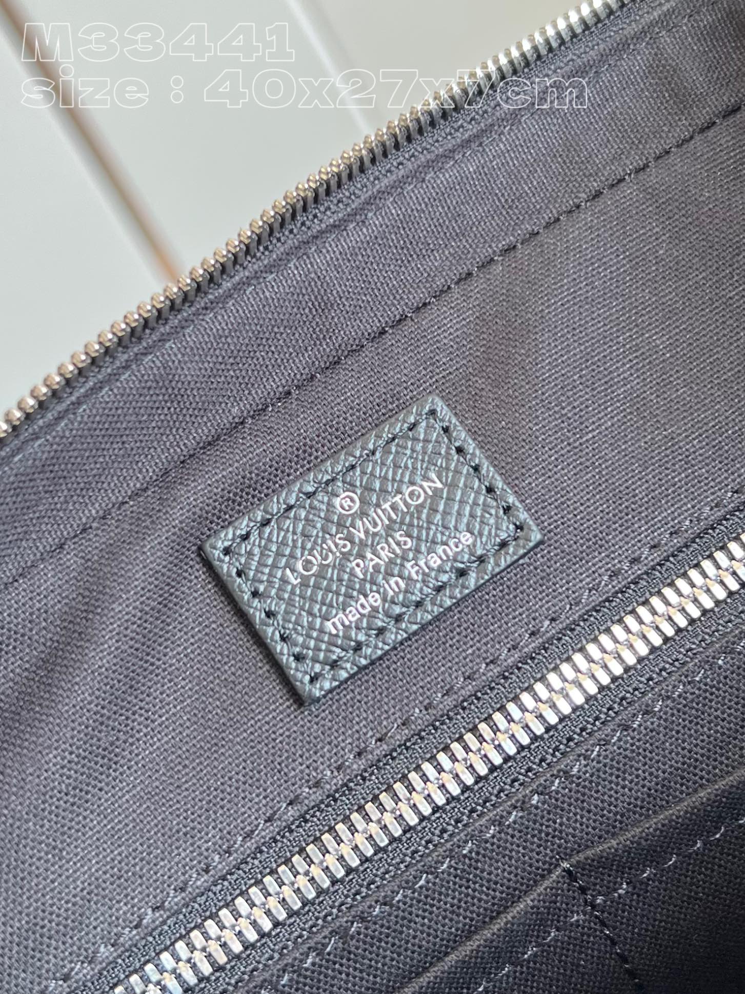 l**is V*t*n porte-documents business bag
