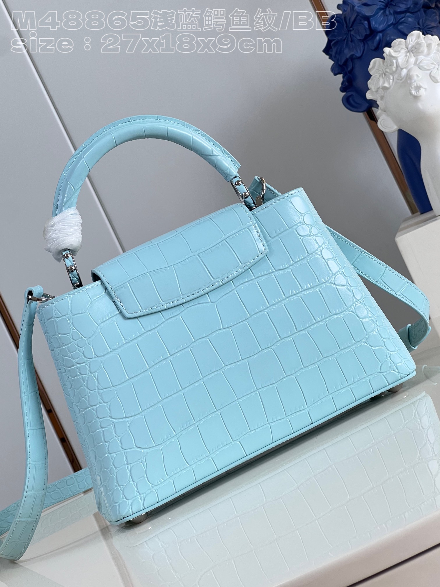 l**is V*t*n capucines small