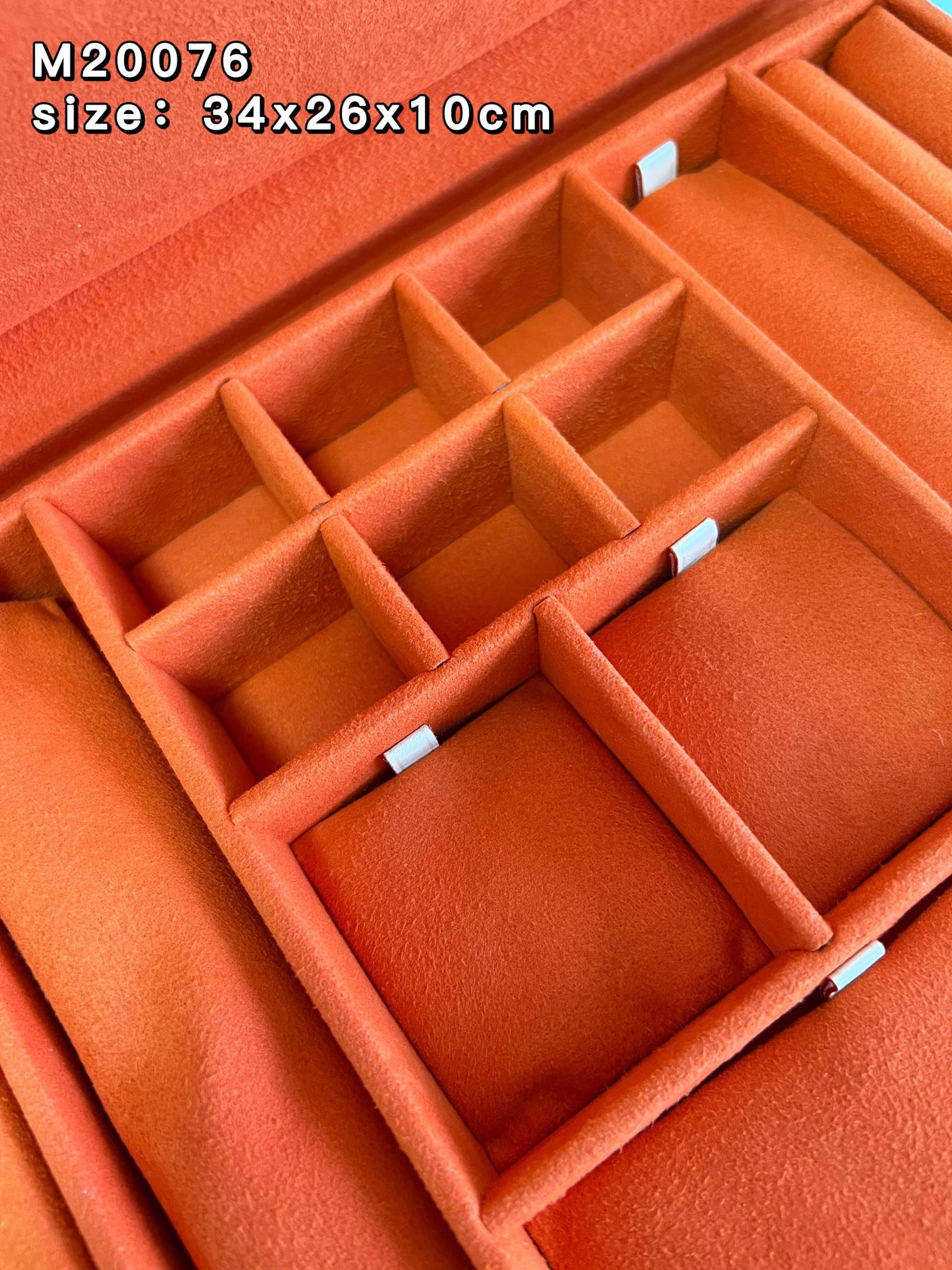 l**is V*t*n jewelry vanity