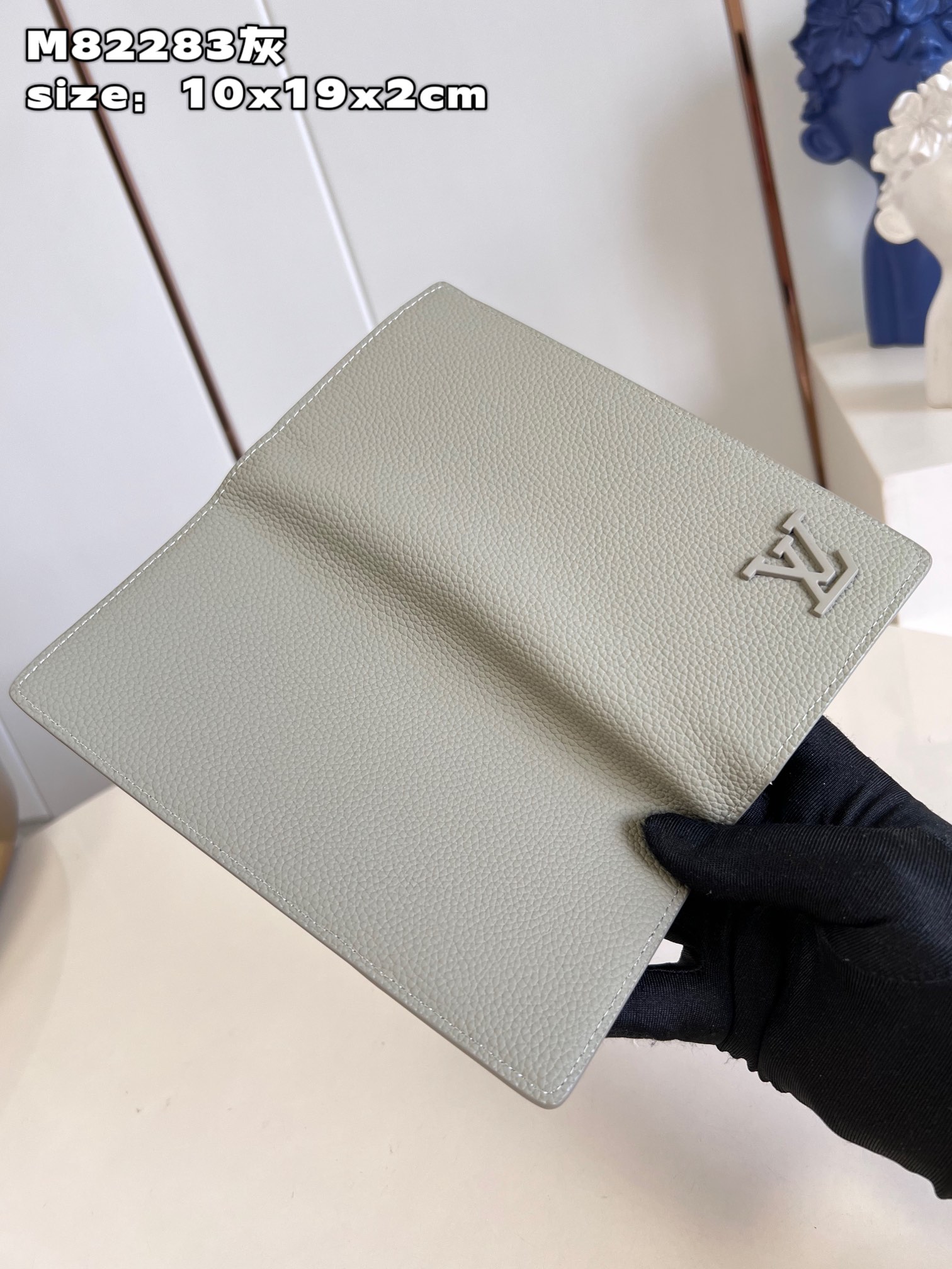 l**is V*t*n aerogram brazza wallet