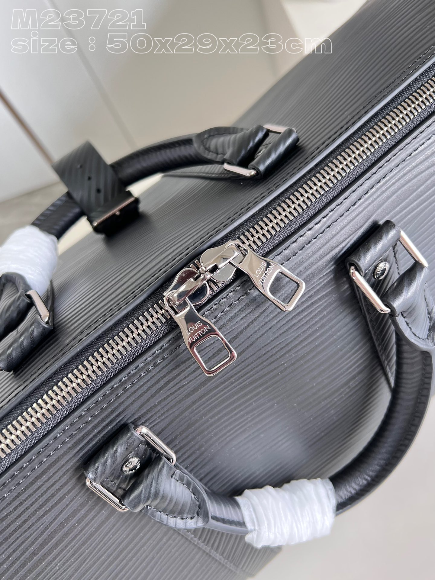 l**is V*t*n keepall bandoulière 50