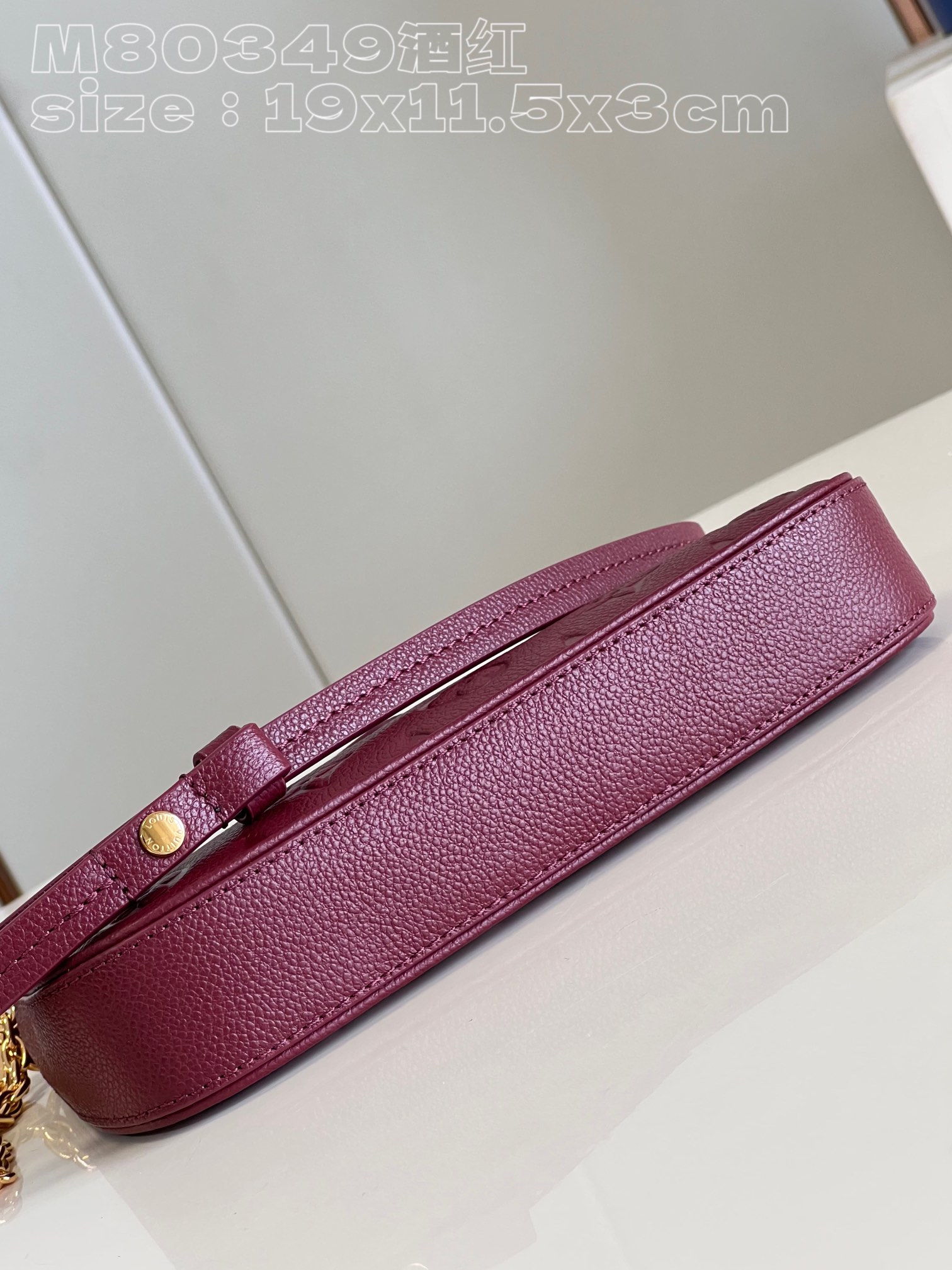 l**is V*t*n easy pouch on strap handbag