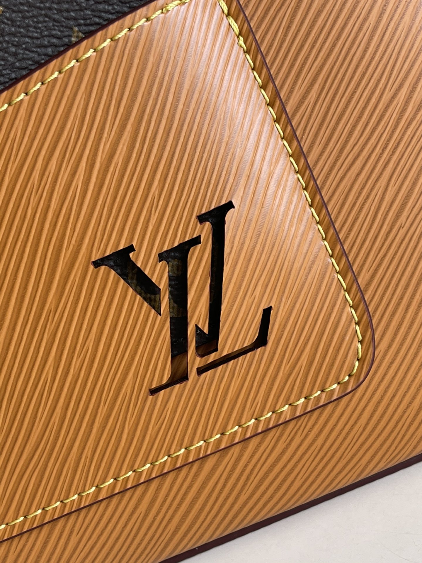 l**is V*t*n  marelle handbag