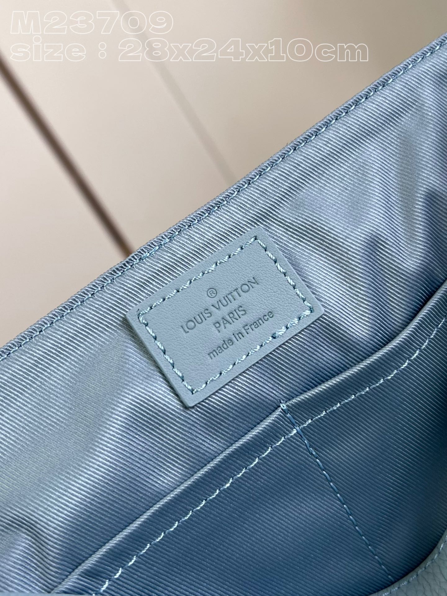 l**is V*t*n takeoff messenger