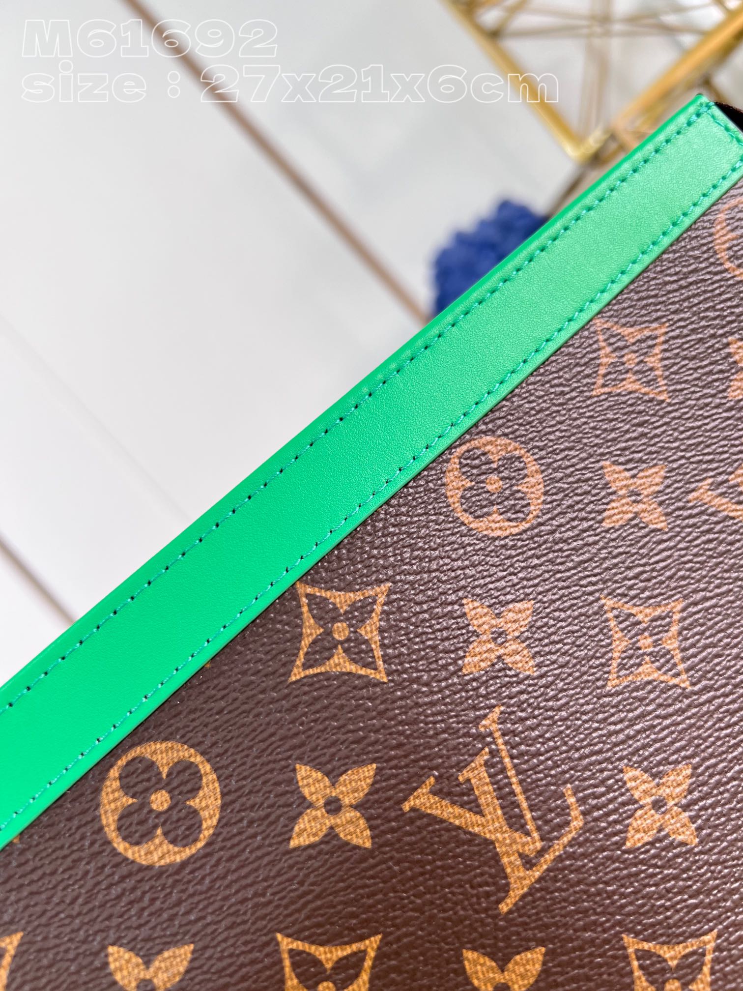 l**is V*t*n pochette voyage mm