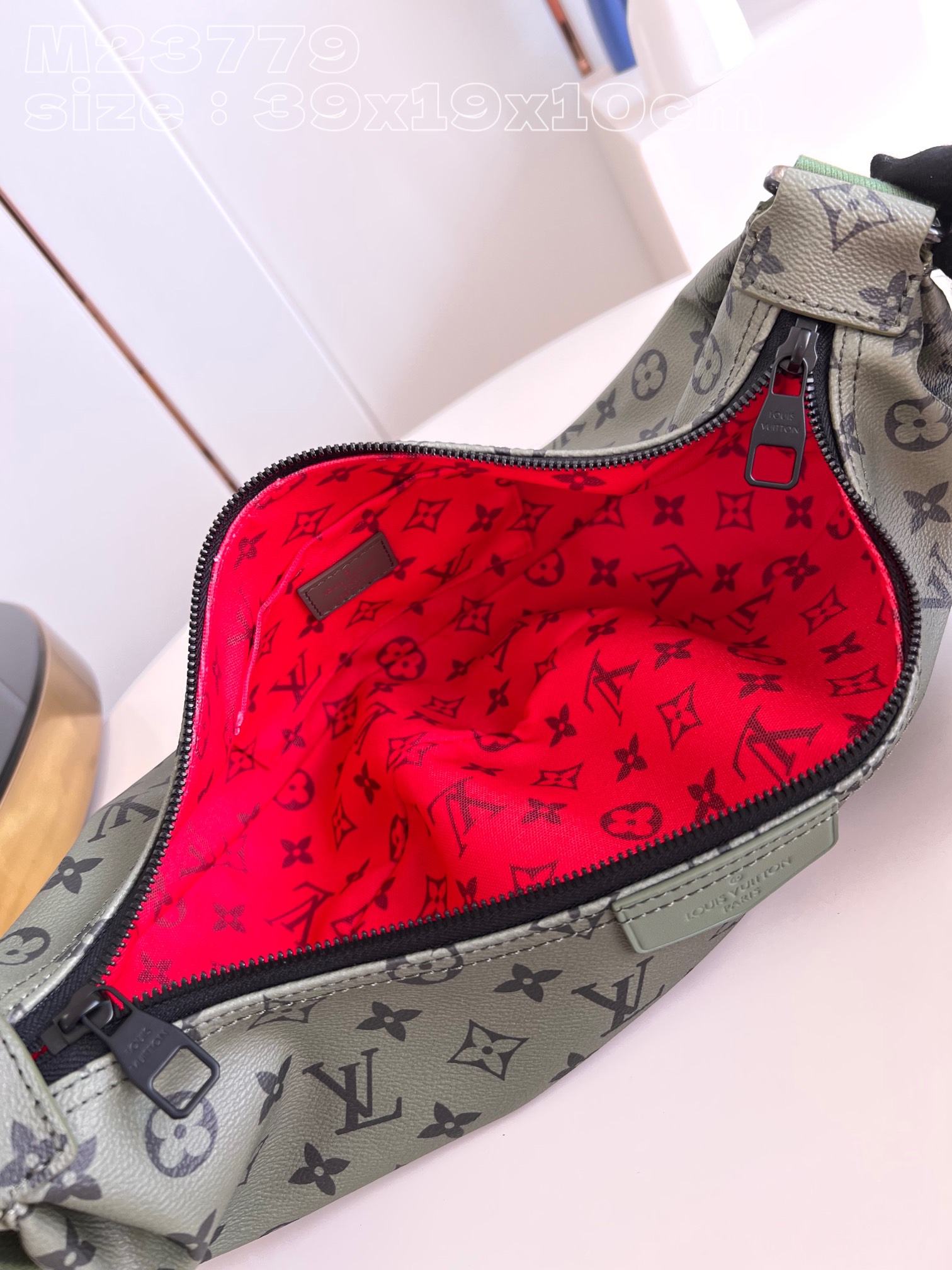 l**is V*t*n hamac bag